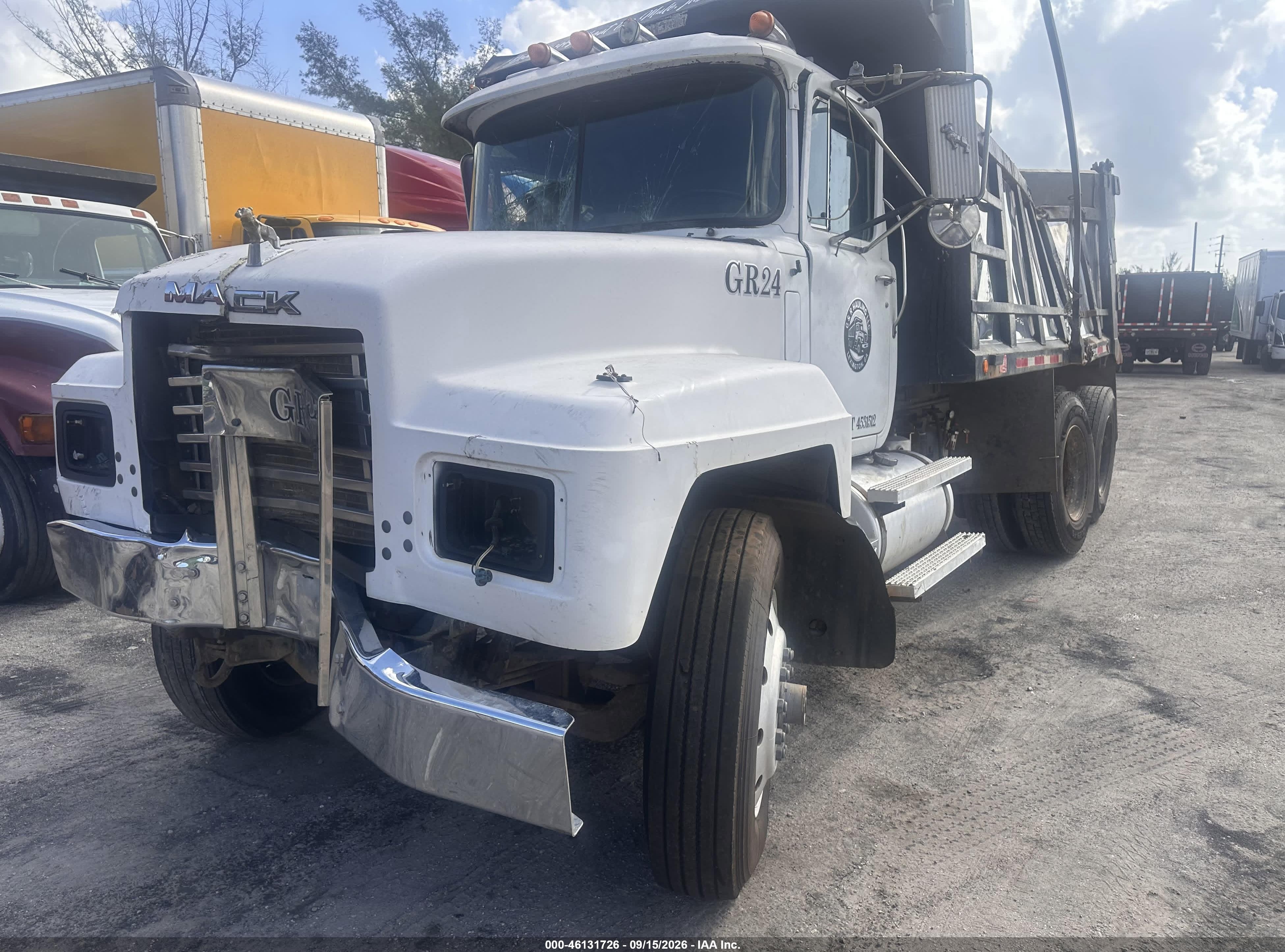 2000 Mack 600 Rd600 VIN 1M2P267C9YM048673 IAAI salvage auction — All Over, Salvage (Georgia), sold $225 on 2026-09-17 (photo 1)