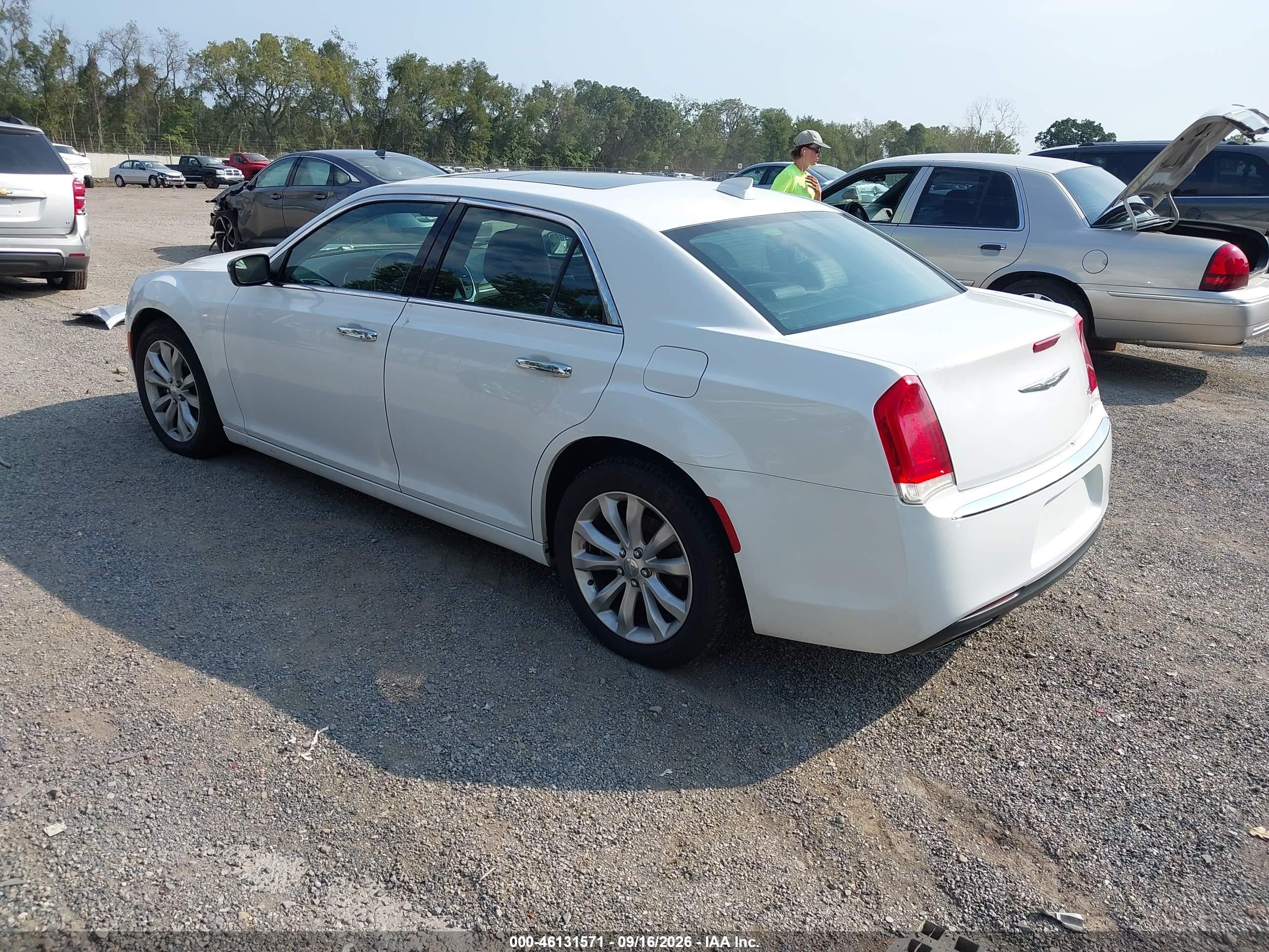 2016 Chrysler 300c VIN 2C3CCAKG4GH244233 IAAI salvage auction — Water/Flood, Salvage (Ohio), sold $1,100 on 2026-09-26 (photo 3)