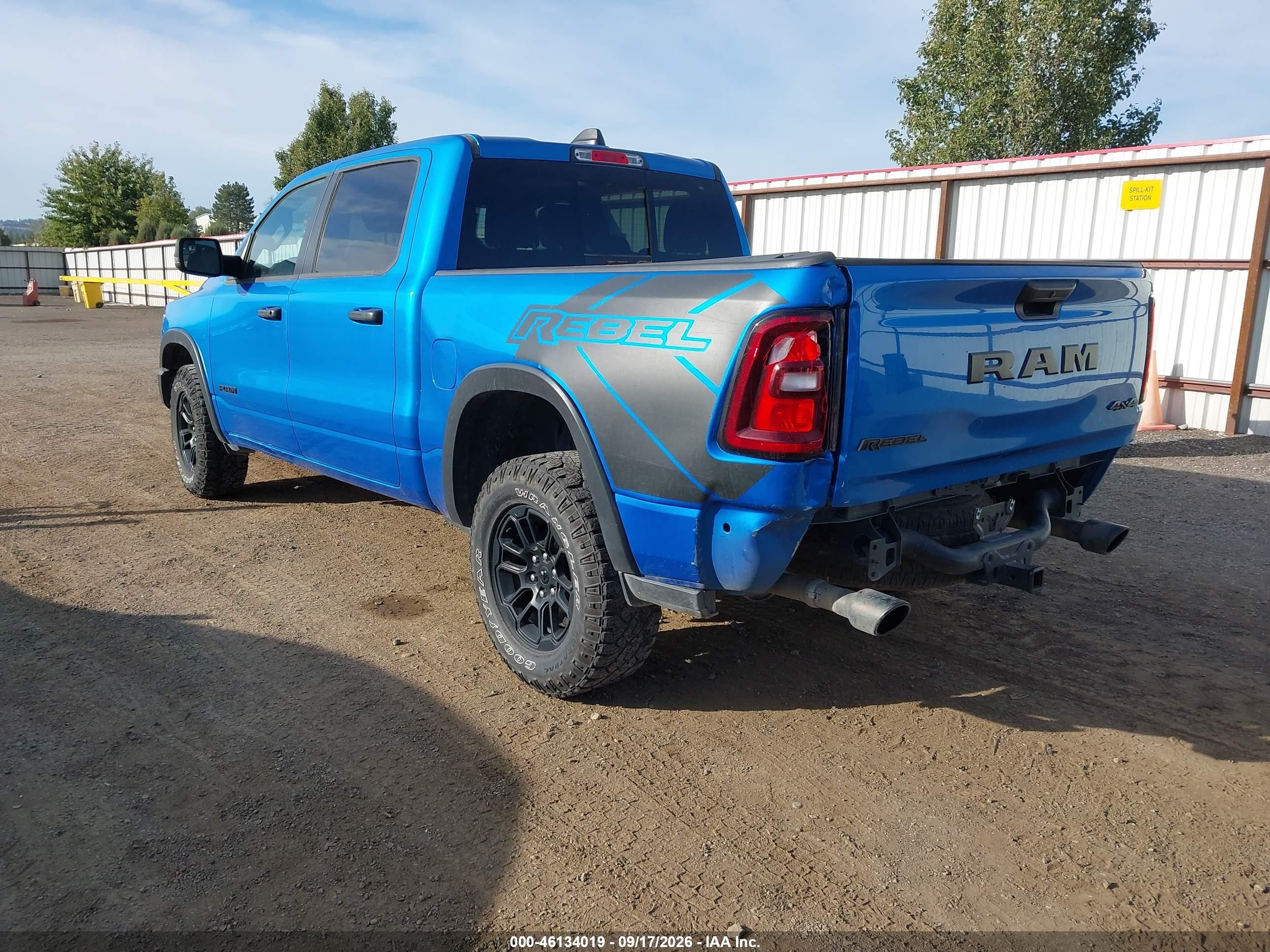 2025 Ram 1500 VIN 1C6SRFLP8SN581092 IAAI salvage auction — Rear End, Enterprise Vehicles Clear Only (California), sold $33,250 on 2026-09-26 (photo 3)