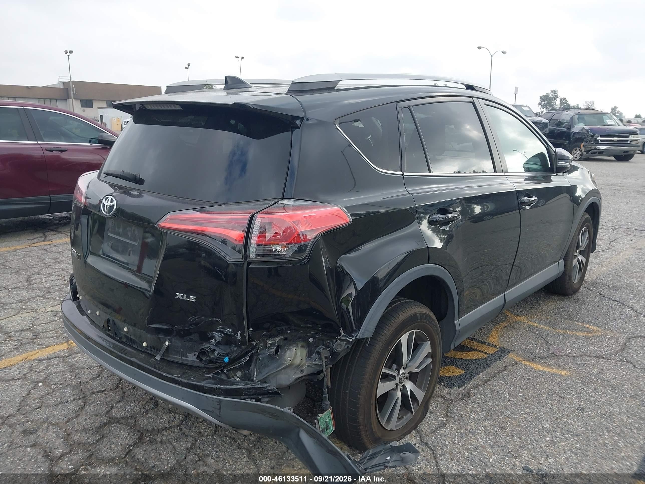 2018 Toyota Rav 4 VIN 2T3WFREV2JW435620 IAAI salvage auction — Front & Rear, Salvage (California), sold $4,150 on 2026-09-25 (photo 4)