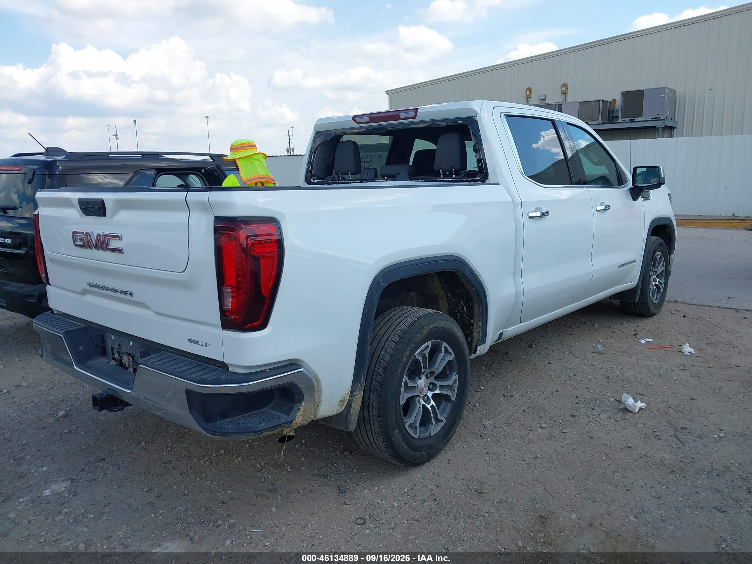 2026 Gmc VIN 3GTPHDED1TG169390 IAAI salvage auction — Rear End, Enterprise Vehicles Clear Only (Texas), sold $28,250 on 2026-09-23 (photo 4)