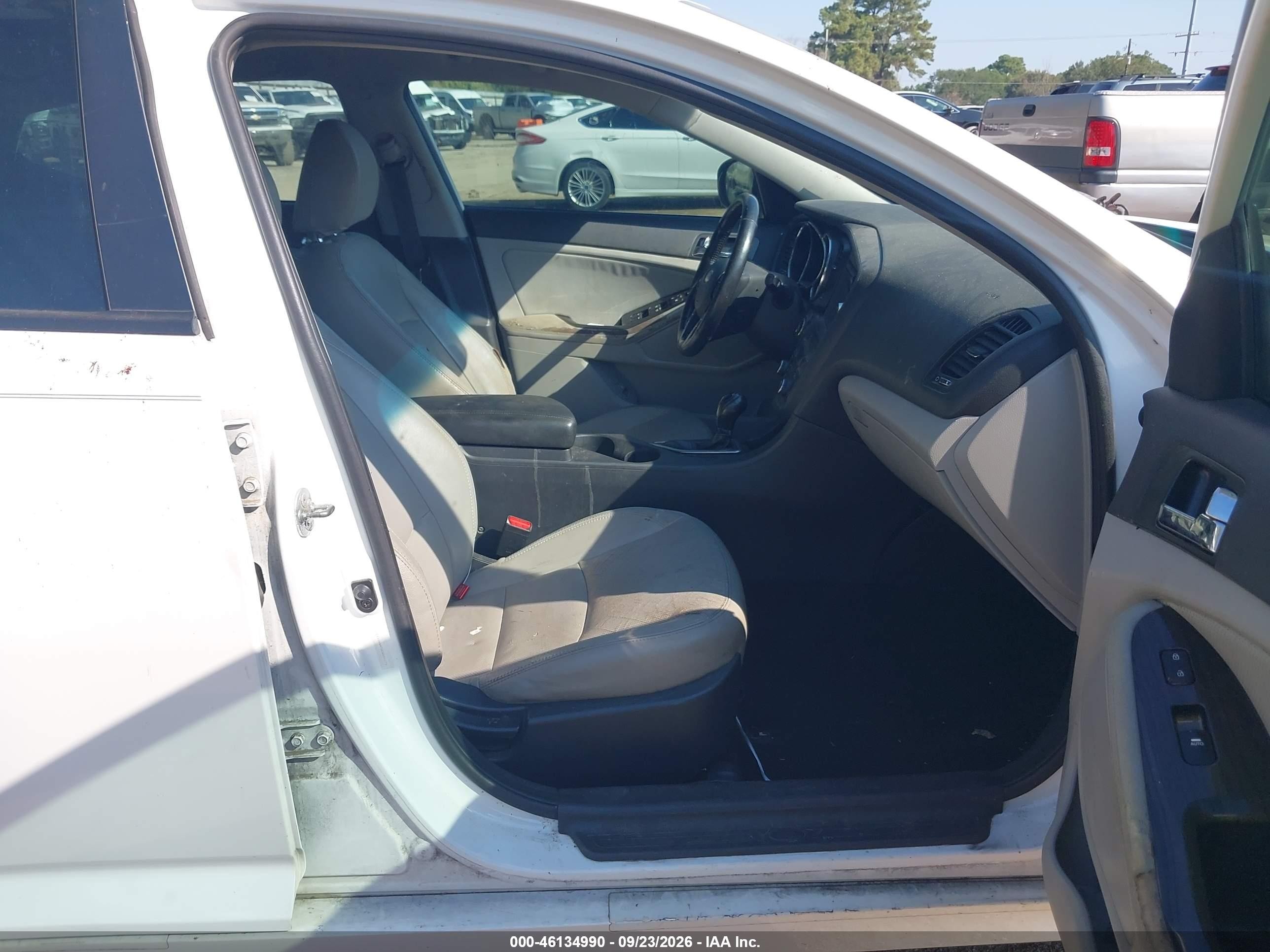2012 Kia Optima VIN 5XXGN4A78CG031275 IAAI salvage auction — Normal Wear, Nrc Lienholder Repossession Paperwork (Texas), sold $650 on 2026-10-13 (photo 5)