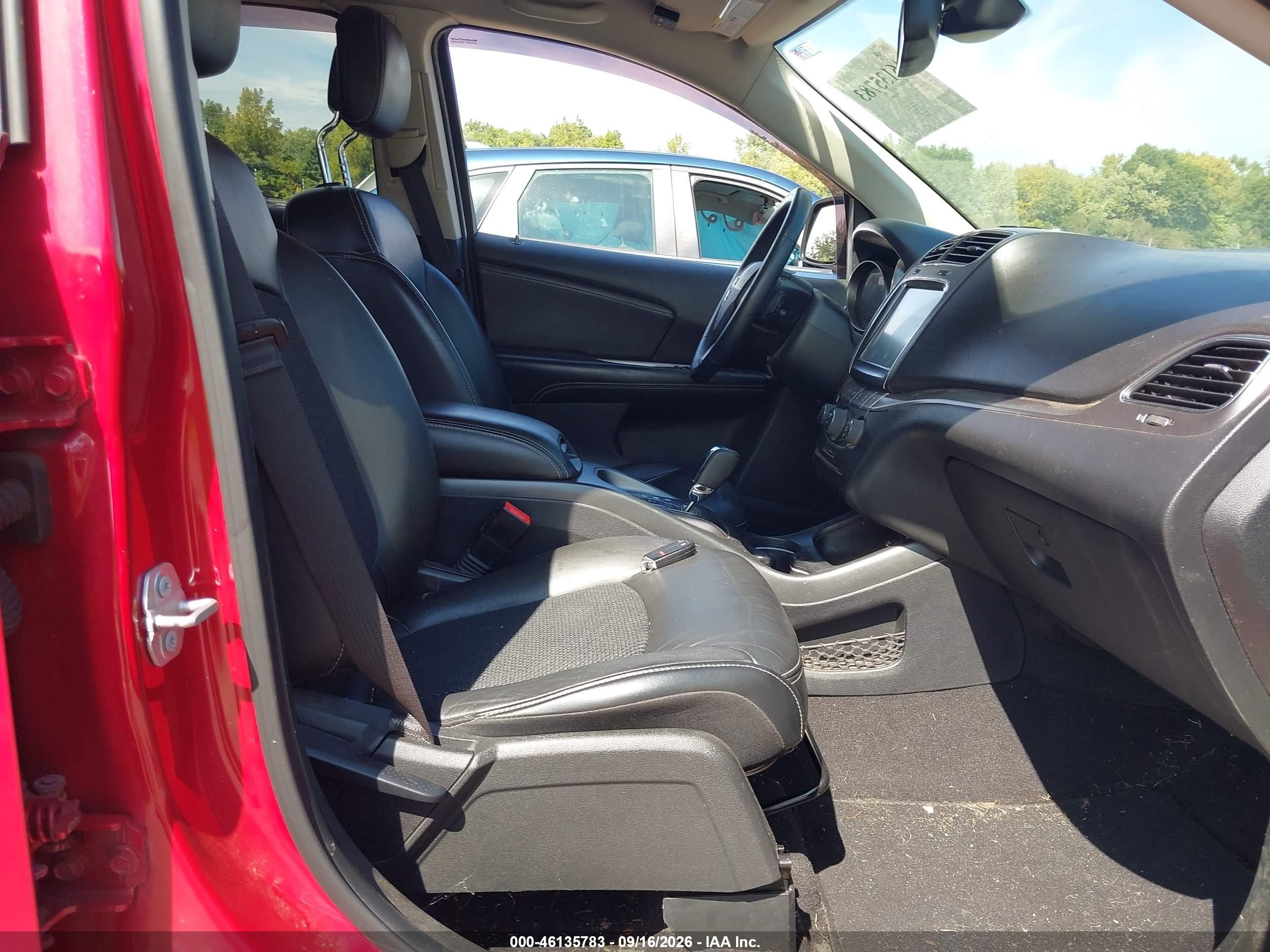 2018 Dodge Journey VIN 3C4PDDGG8JT516592 IAAI salvage auction — Normal Wear, Clear (Connecticut), sold $1,100 on 2026-09-22 (photo 5)
