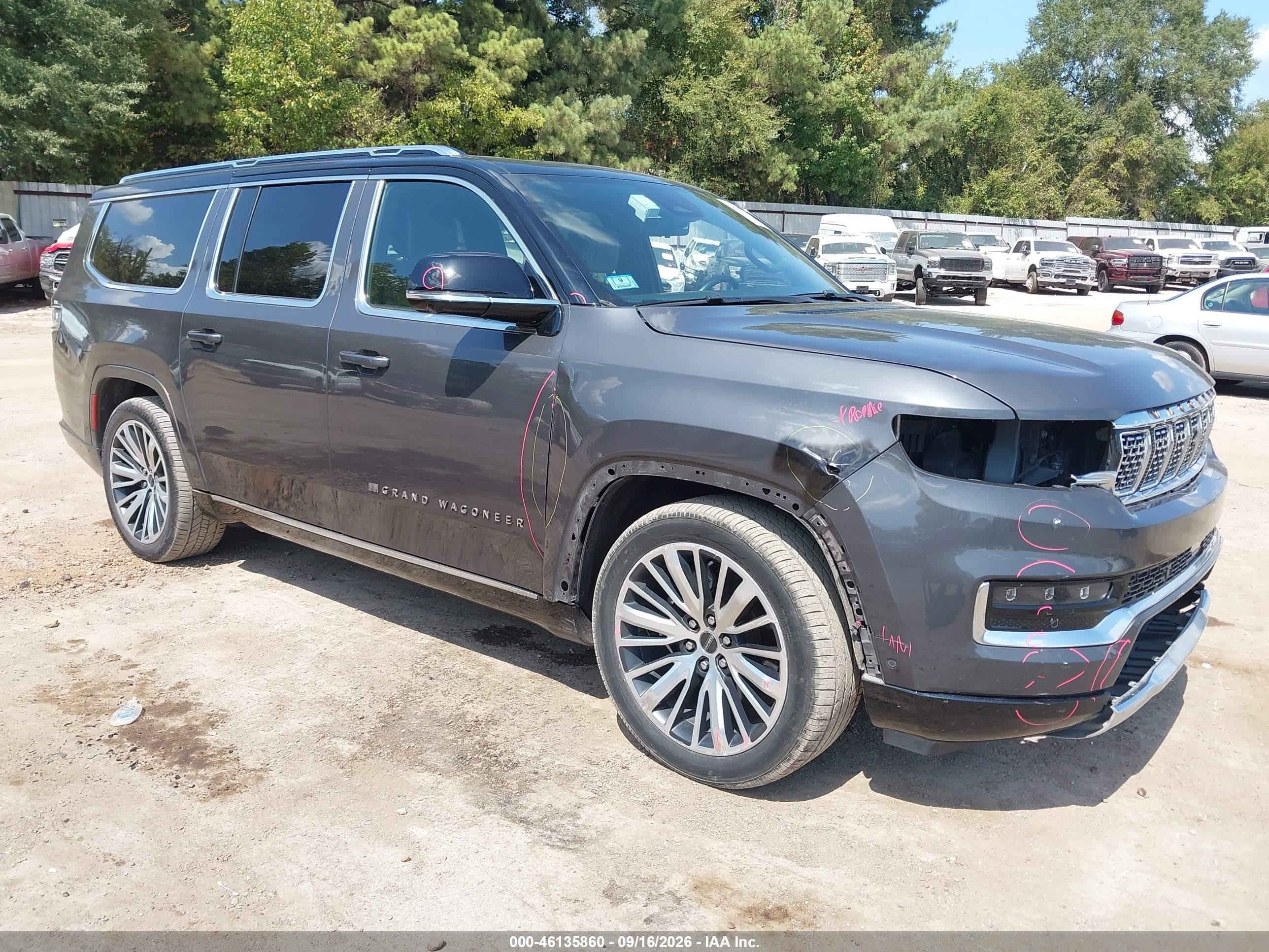 2024 Jeep Grand Wagoneer VIN 1C4SJSGP3RS186364 — IAAI salvage auction photo