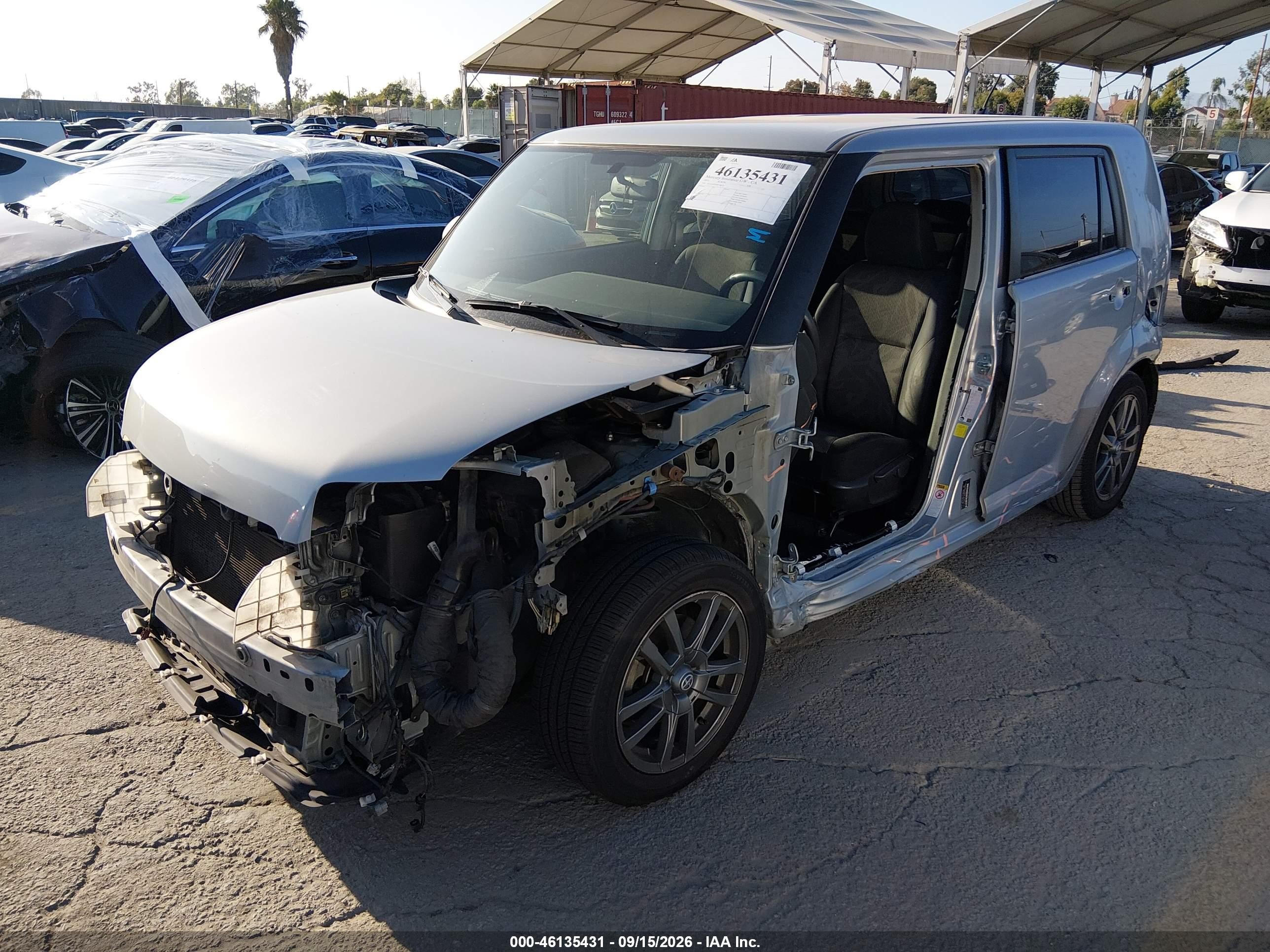 2013 Scion xB VIN JTLZE4FE0DJ040232 IAAI salvage auction — Front & Rear, Salvage (California), sold $1,250 on 2026-09-25 (photo 2)