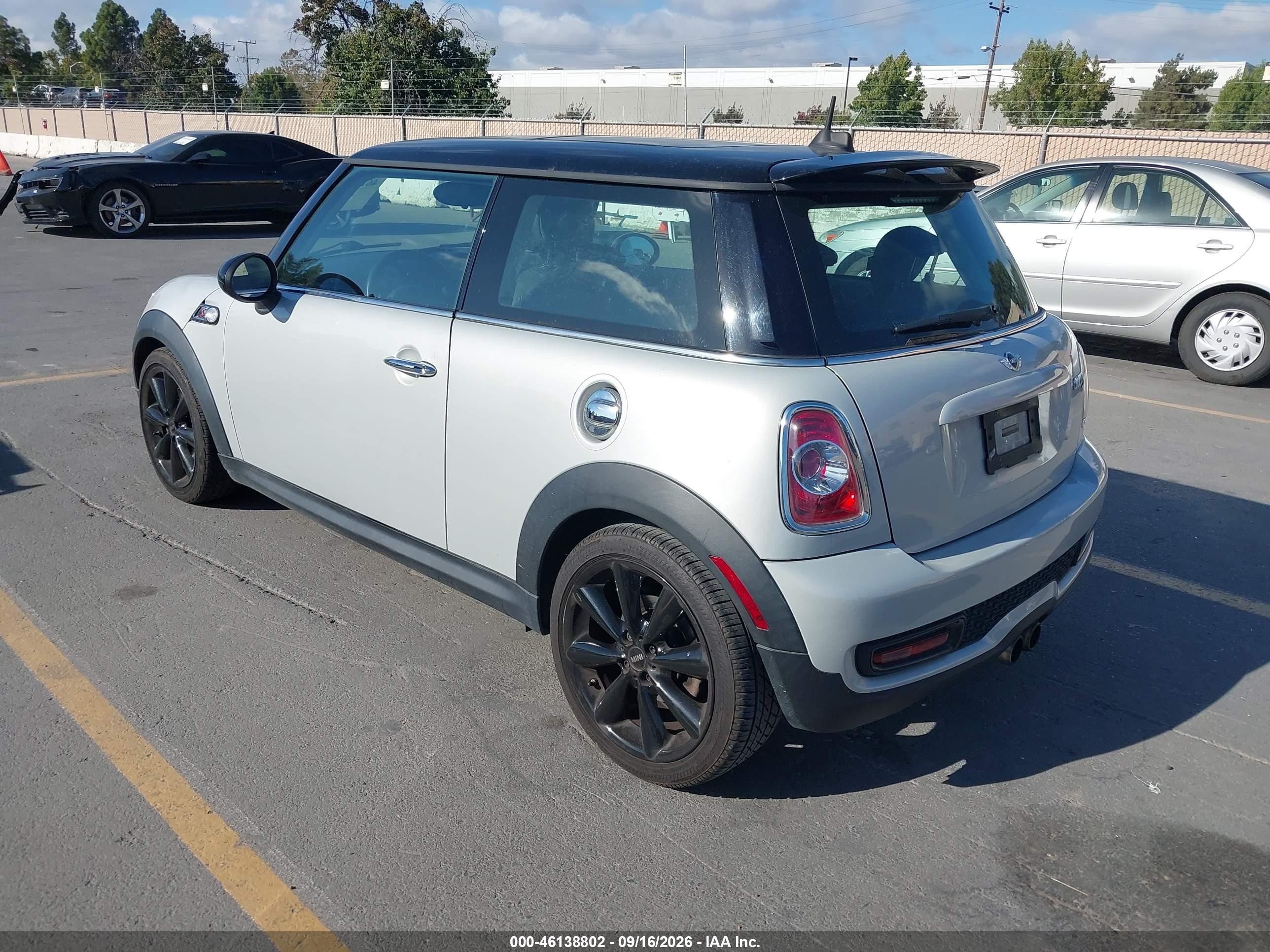 2012 Mini VIN WMWSV3C50CT385319 IAAI salvage auction — Mechanical, Salvage (California), sold $1,000 on 2026-09-25 (photo 3)