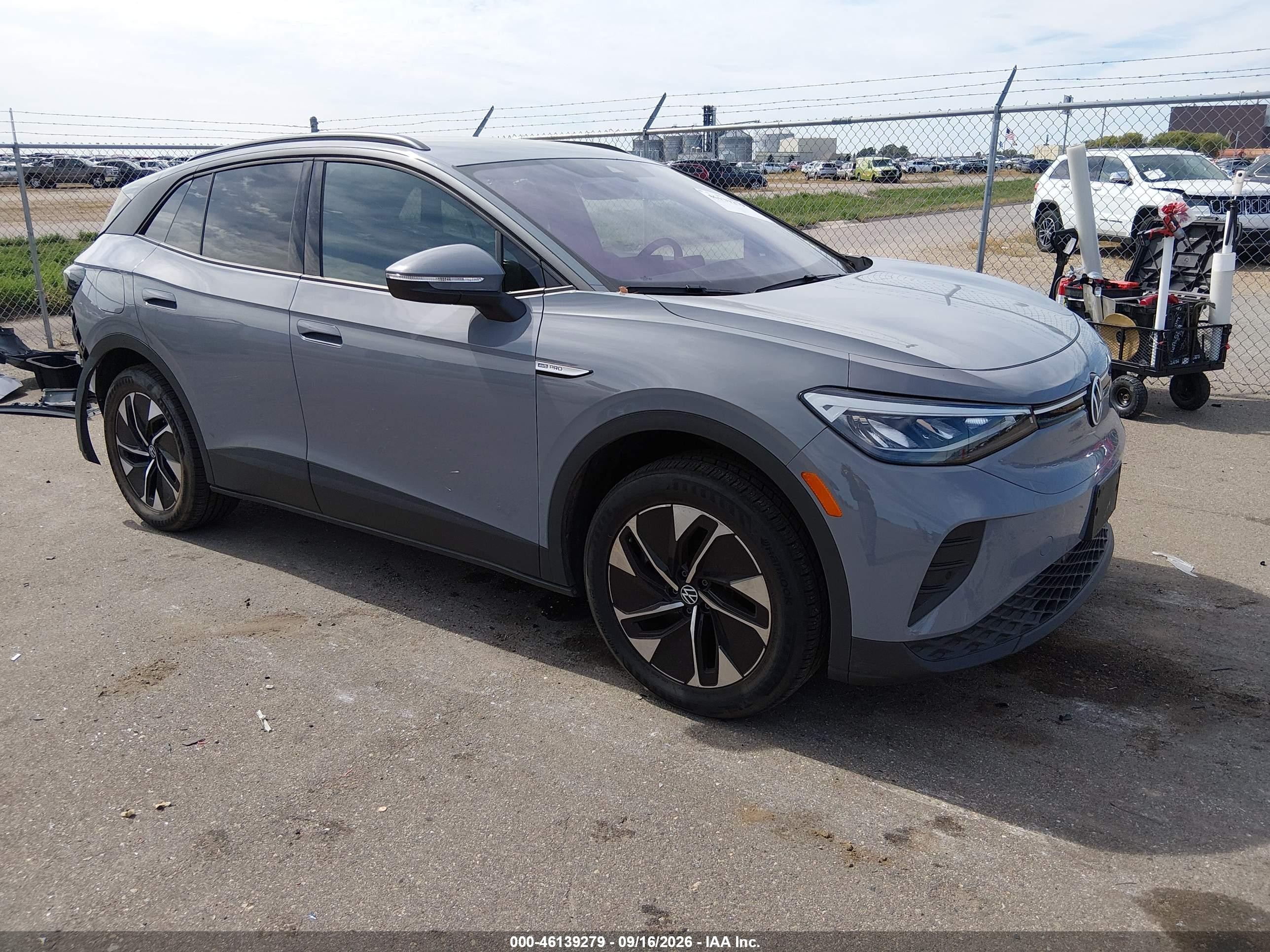2021 Volkswagen ID.4 VIN WVGJNPE27MP057992 — IAAI salvage auction photo