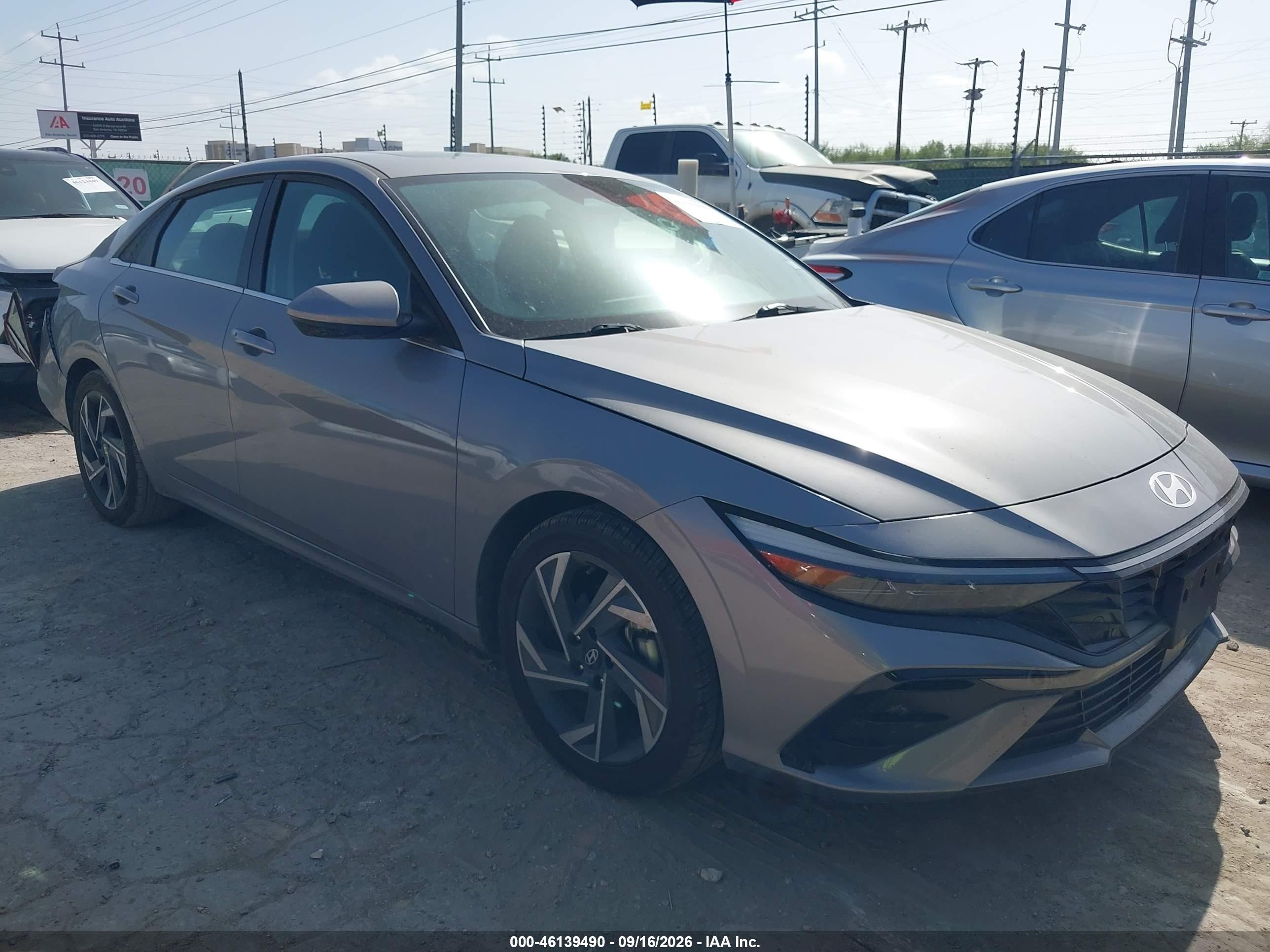 2025 Hyundai Elantra VIN KMHLS4DGXSU911417 — IAAI salvage auction photo