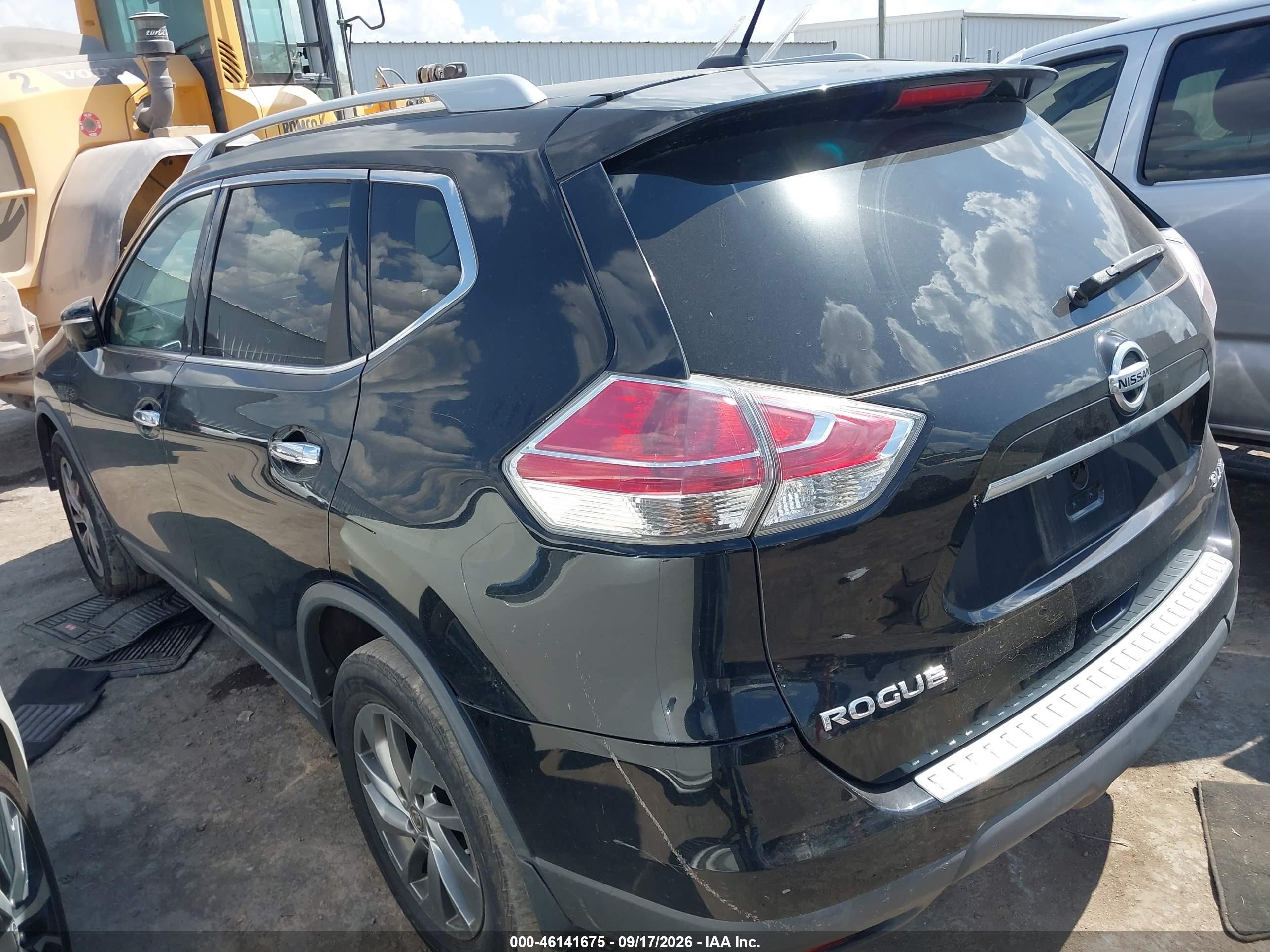 2015 Nissan Rogue VIN 5N1AT2MVXFC912067 IAAI salvage auction — Front End, Clear (Oklahoma), sold $2,250 on 2026-10-23 (photo 3)