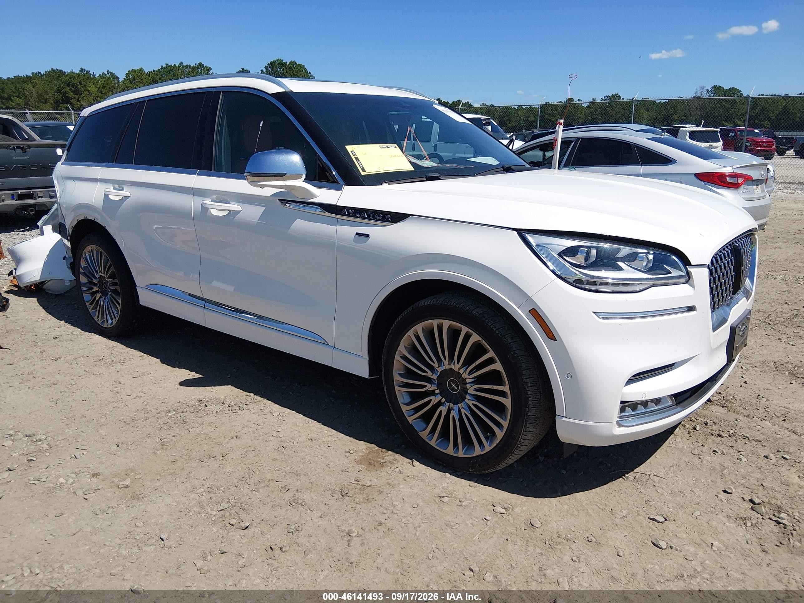 2021 Lincoln Aviator VIN 5LM5J9XC7MGL10661 — IAAI salvage auction photo