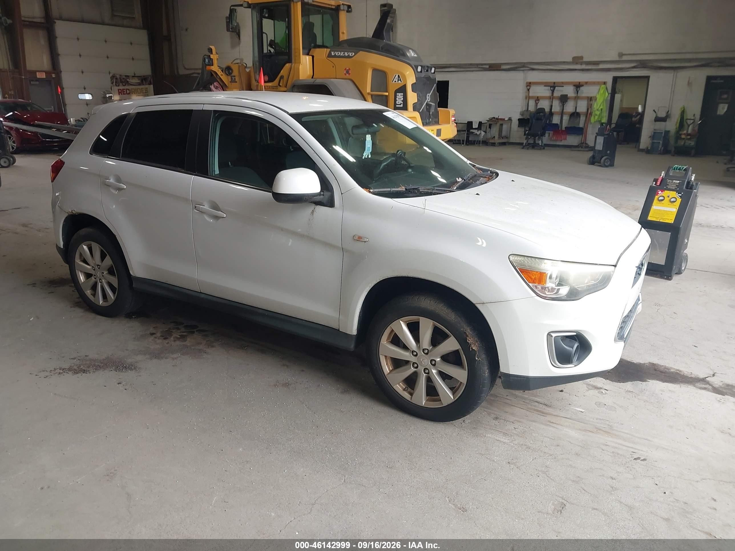 2013 Mitsubishi VIN 4A4AR4AU7DE011002 IAAI salvage auction — Normal Wear, Clear (New York), sold $900 on 2026-09-26 (photo 1)
