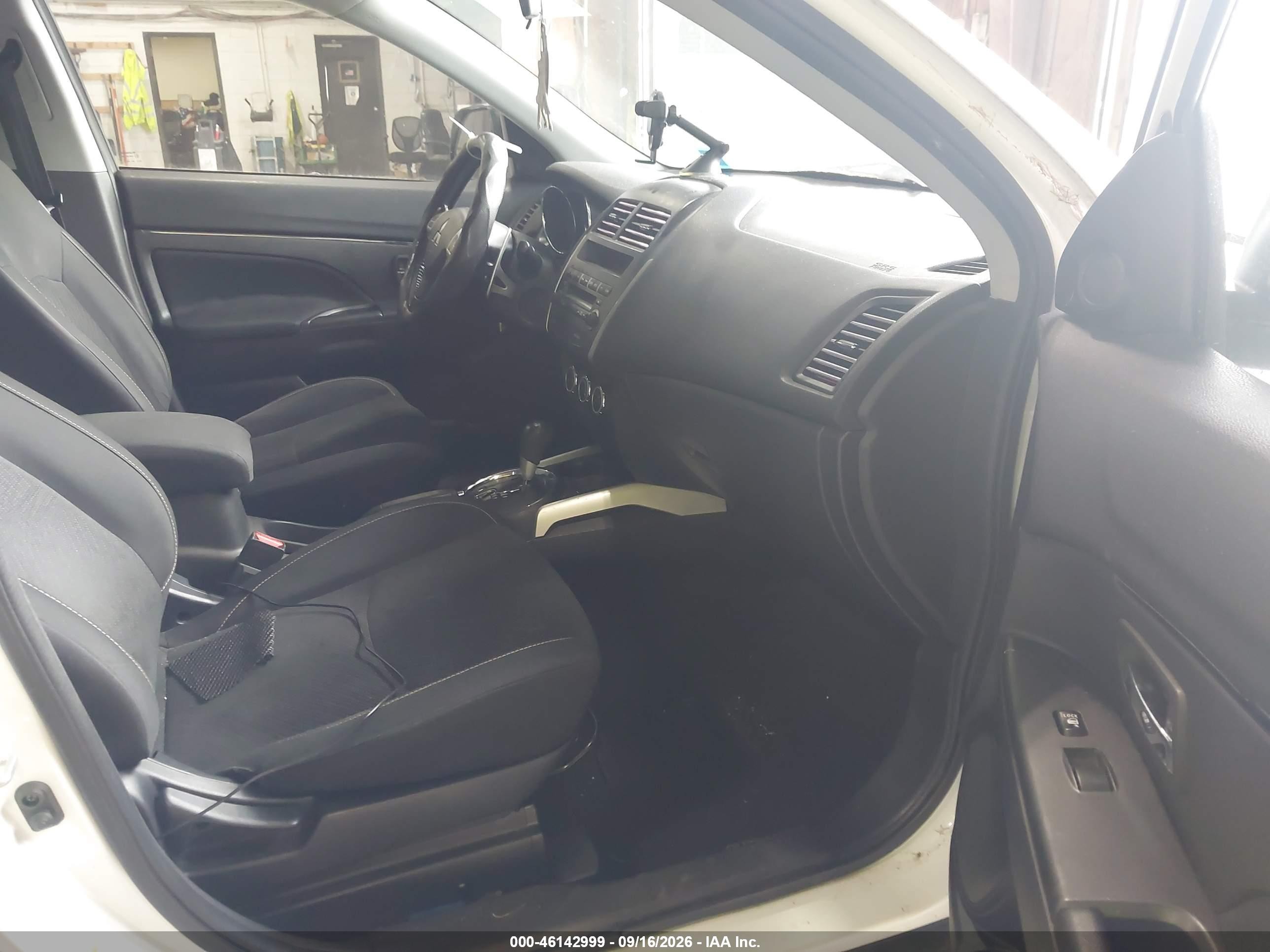 2013 Mitsubishi VIN 4A4AR4AU7DE011002 IAAI salvage auction — Normal Wear, Clear (New York), sold $900 on 2026-09-26 (photo 5)