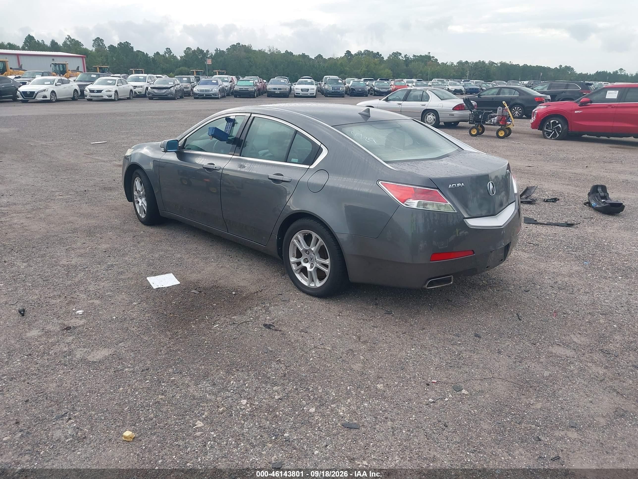 2009 Acura TL VIN 19UUA862X9A024434 IAAI salvage auction — Rear End, Clear (Florida), sold $400 on 2026-09-24 (photo 3)