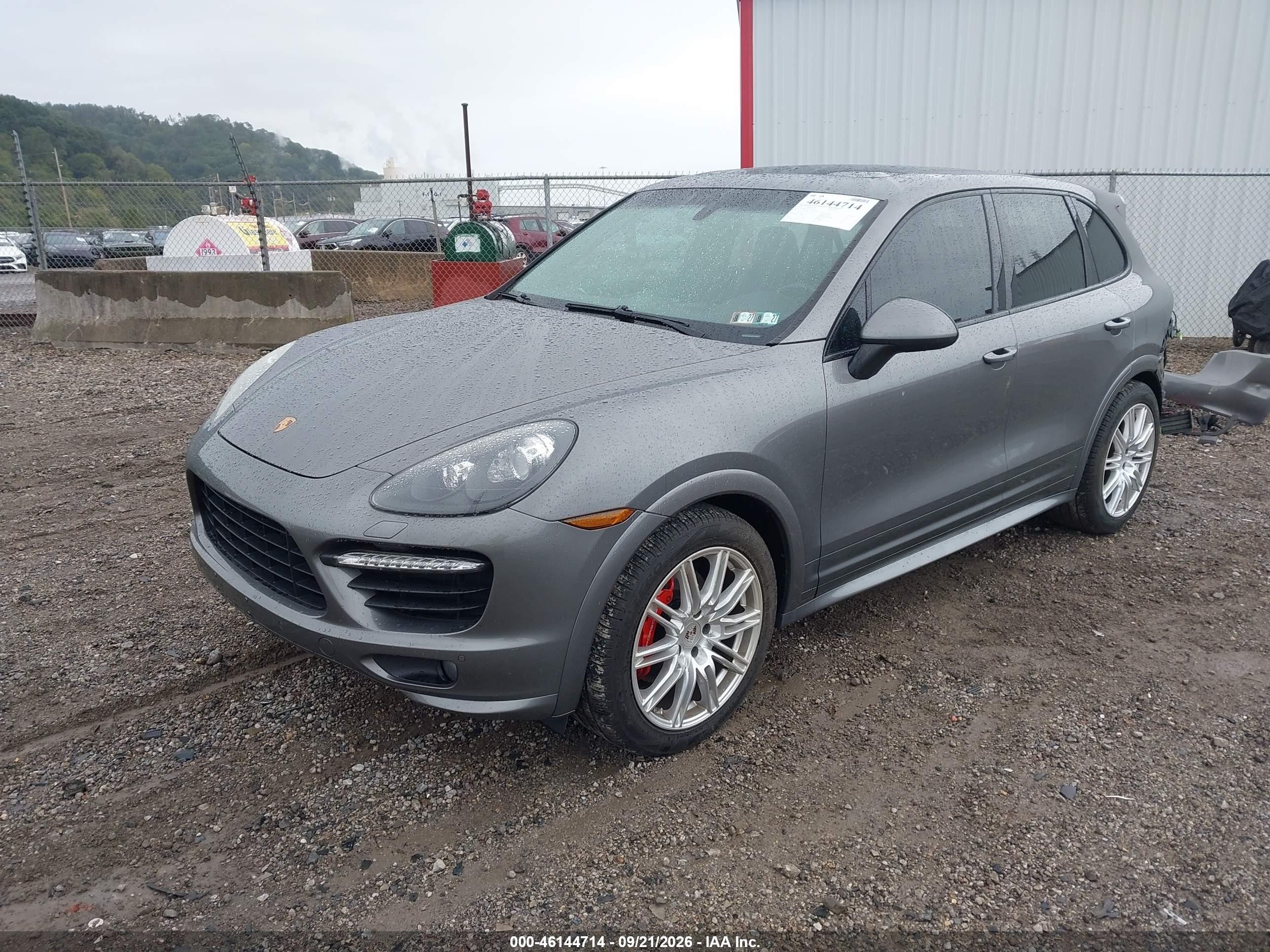 2014 Porsche Cayenne VIN WP1AD2A29ELA72873 IAAI salvage auction — Rear End, Salvage (Pennsylvania), sold $6,400 on 2026-09-29 (photo 2)