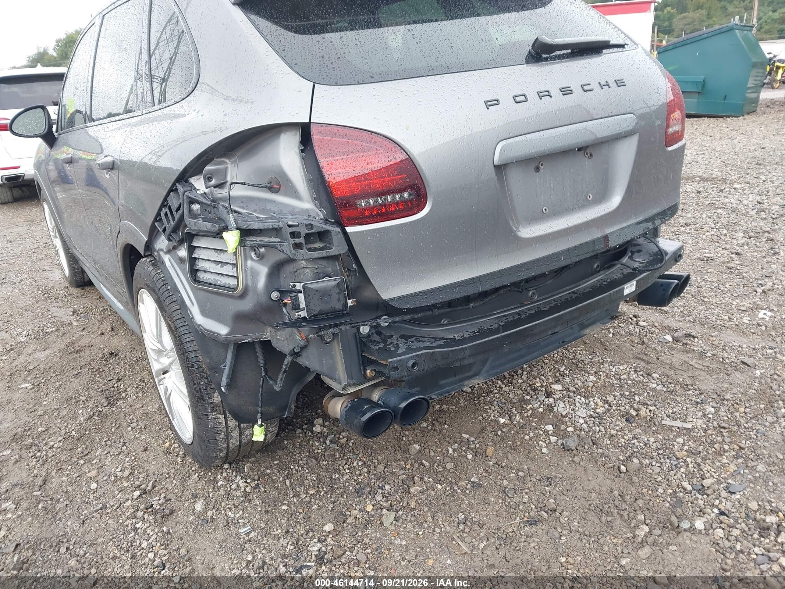 2014 Porsche Cayenne VIN WP1AD2A29ELA72873 IAAI salvage auction — Rear End, Salvage (Pennsylvania), sold $6,400 on 2026-09-29 (photo 6)