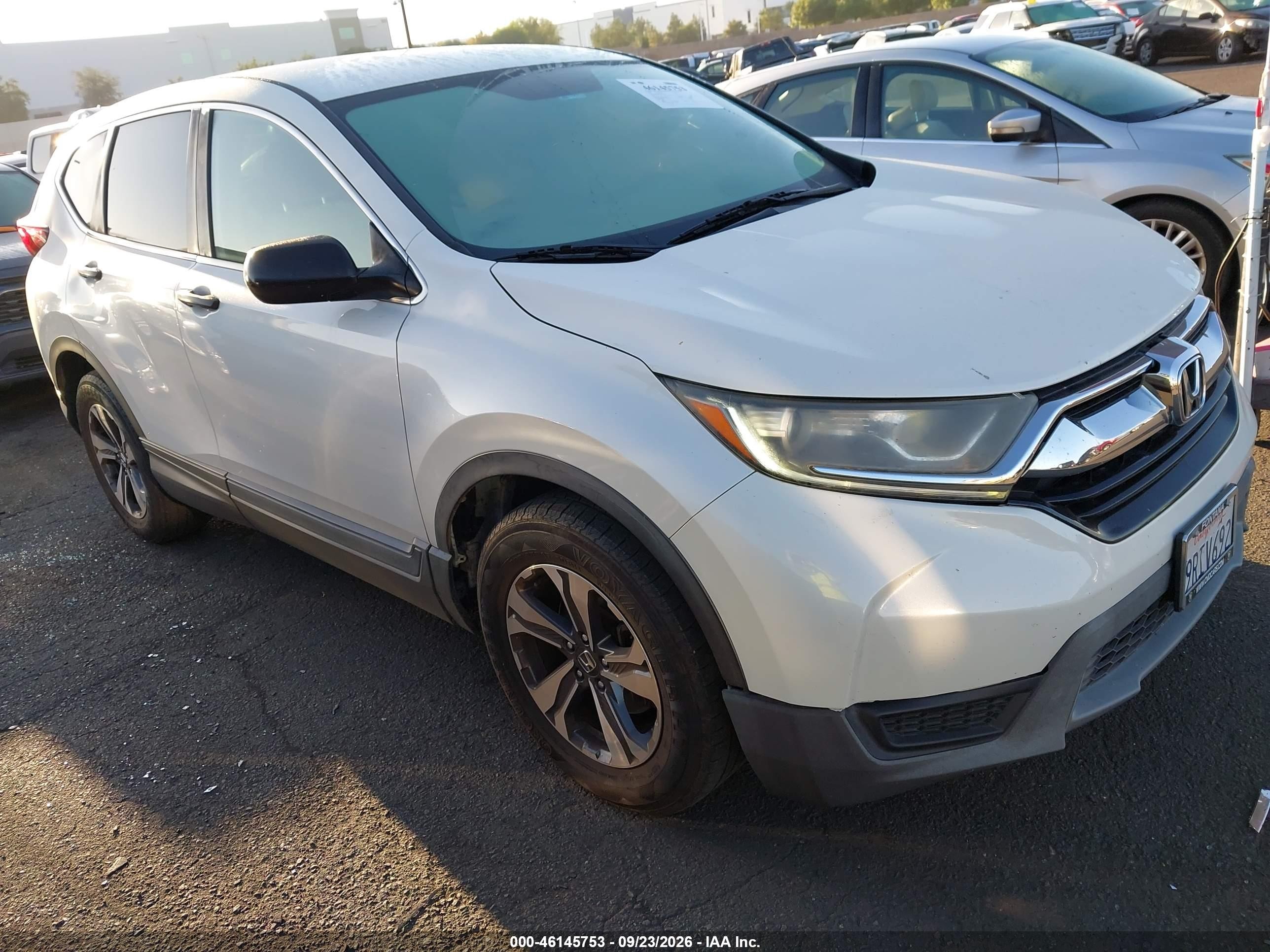 2018 Honda CR-V VIN 2HKRW5H32JH400955 — IAAI salvage auction photo