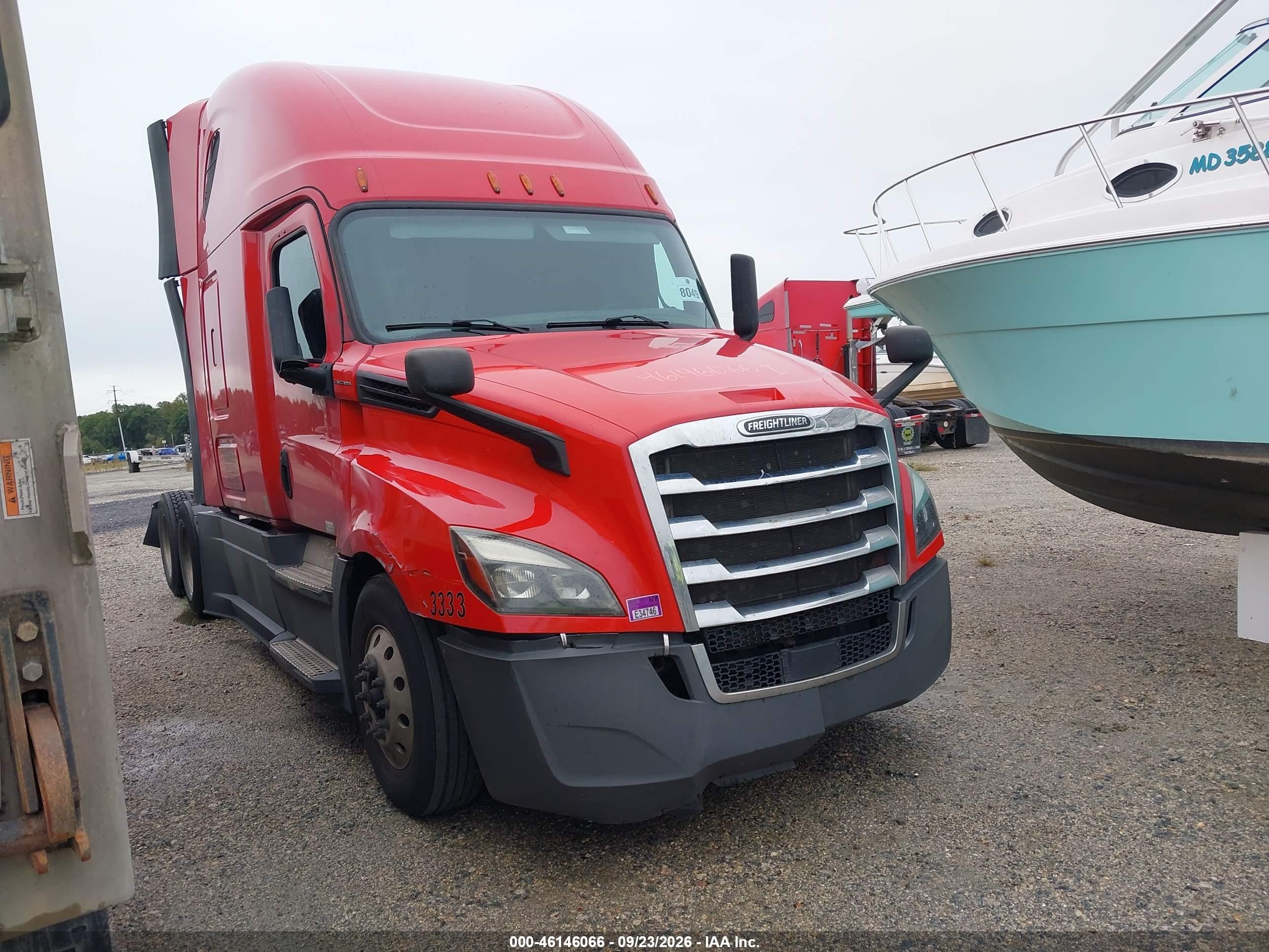 2020 Freightliner New Cascadia 126 VIN 1FUJHHDR2LLLN1606 — IAAI salvage auction photo