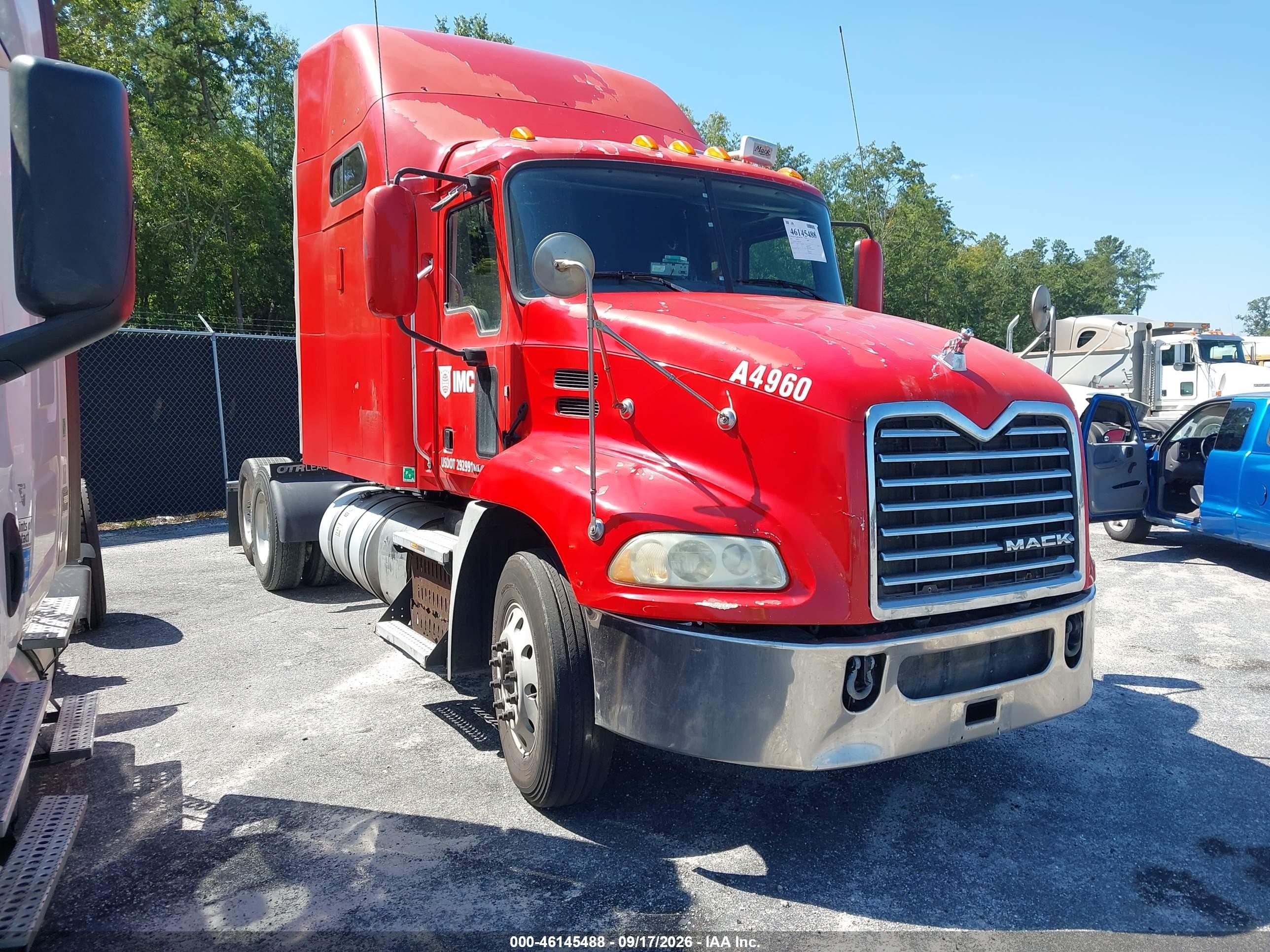 2016 Mack 600 Rd600 VIN 1M1AW07Y7GM053604 IAAI salvage auction — Repossession, Dealer (Iowa), sold $8,250 on 2026-09-30 (photo 1)