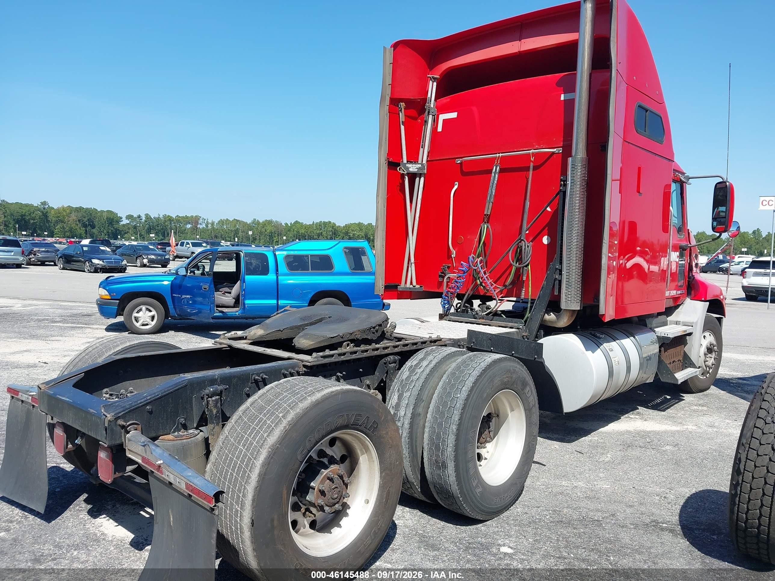 2016 Mack 600 Rd600 VIN 1M1AW07Y7GM053604 IAAI salvage auction — Repossession, Dealer (Iowa), sold $8,250 on 2026-09-30 (photo 4)