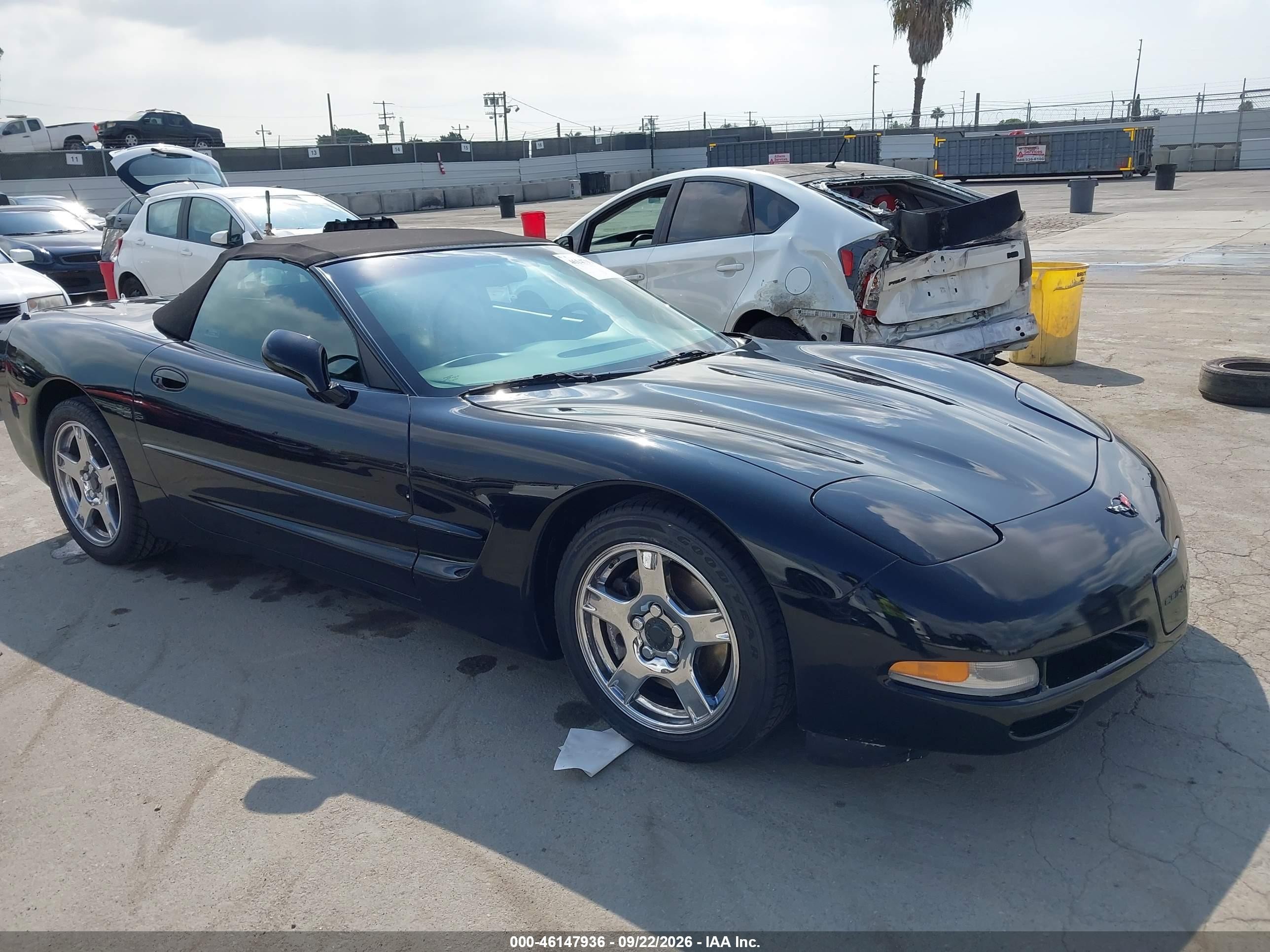 1998 Chevrolet Corvette VIN 1G1YY32G2W5122340 — IAAI salvage auction photo