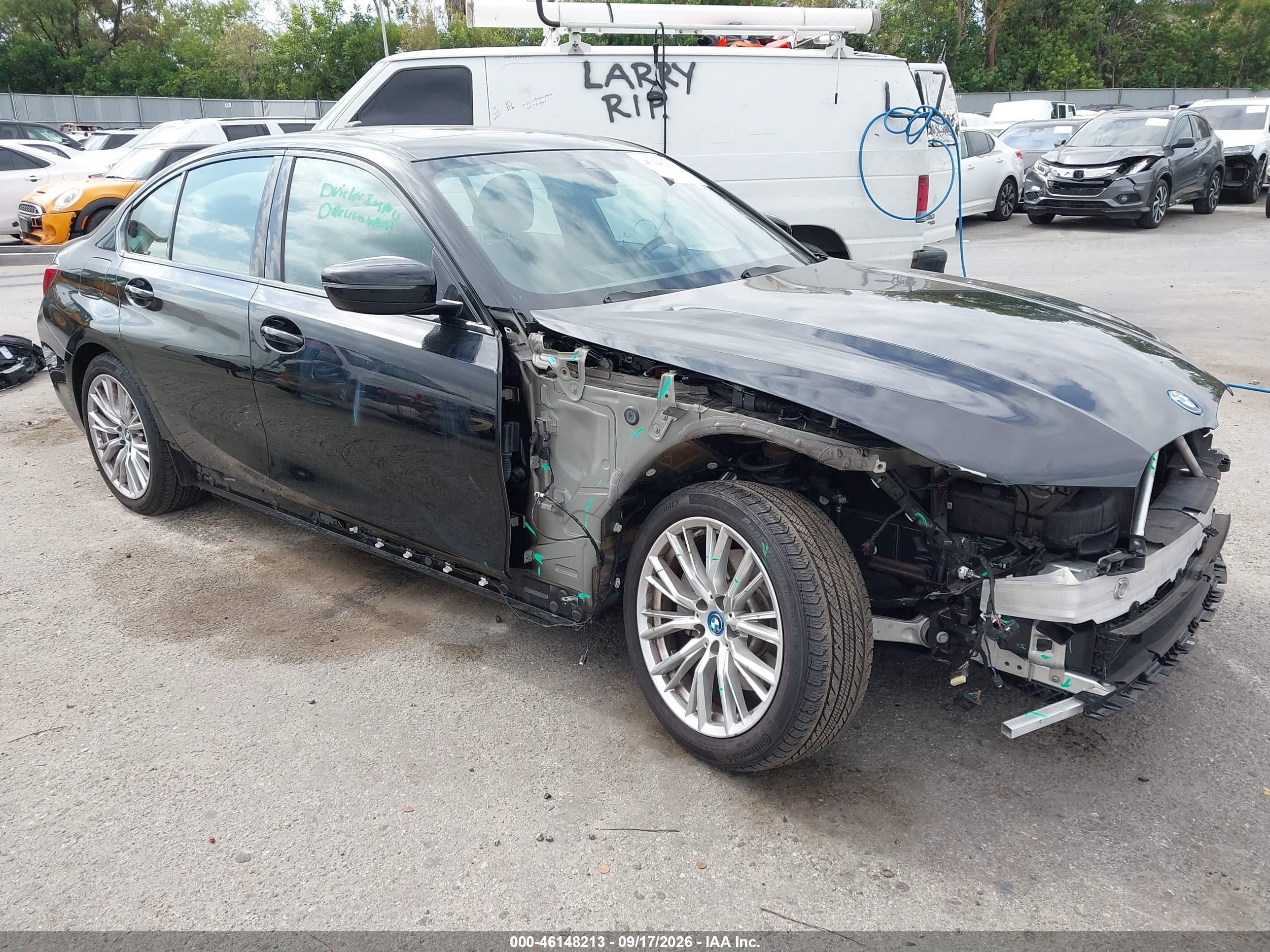 2023 BMW 3 Series VIN 3MW39FF01P8C80294 — IAAI salvage auction photo