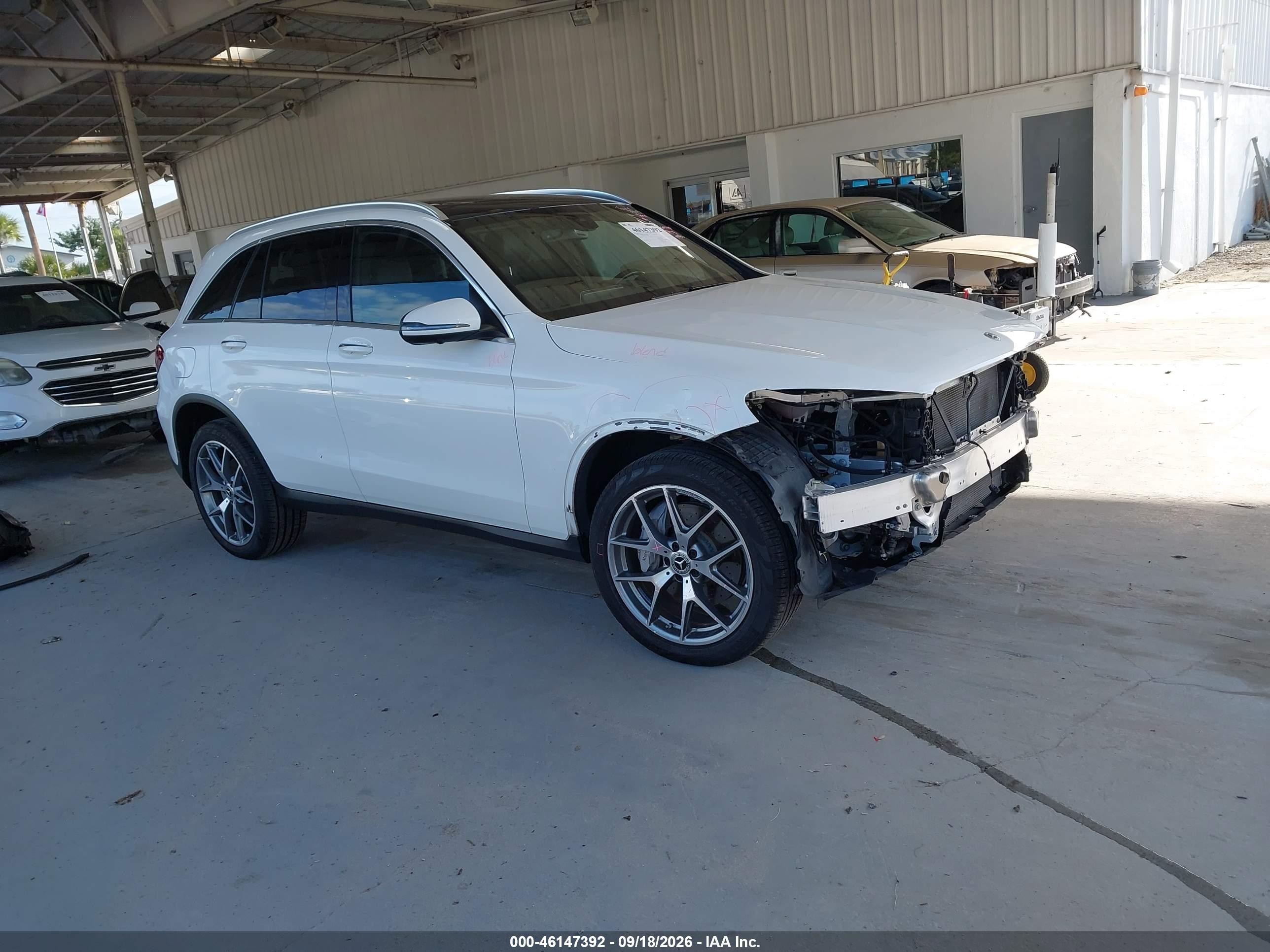 2020 Mercedes-Benz GLC-Class VIN W1N0G8EB3LF767498 — IAAI salvage auction photo