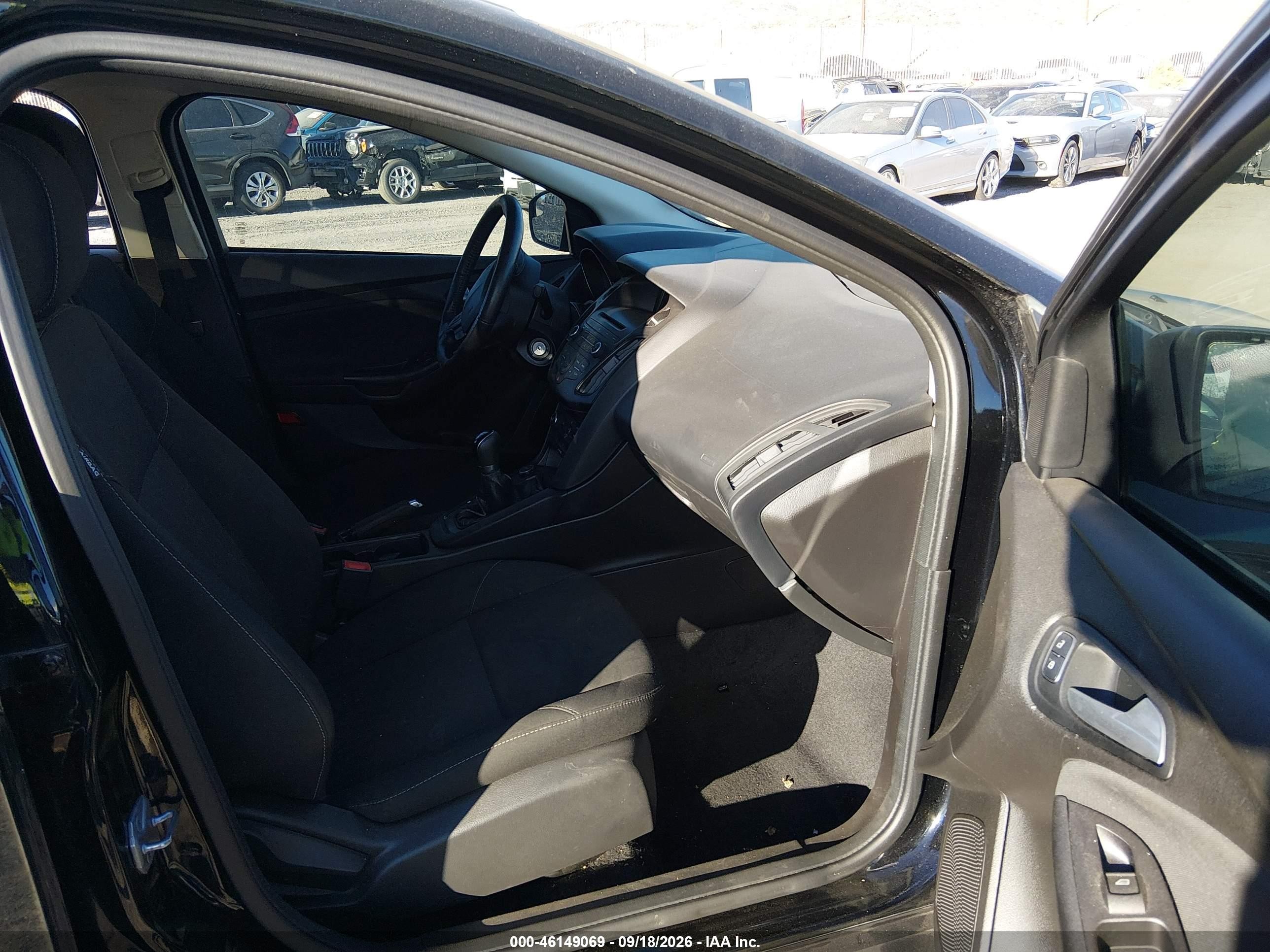 2016 Ford Focus VIN 1FADP3F22GL362837 IAAI salvage auction — Normal Wear, Regular (Nevada), sold $975 on 2026-09-27 (photo 5)