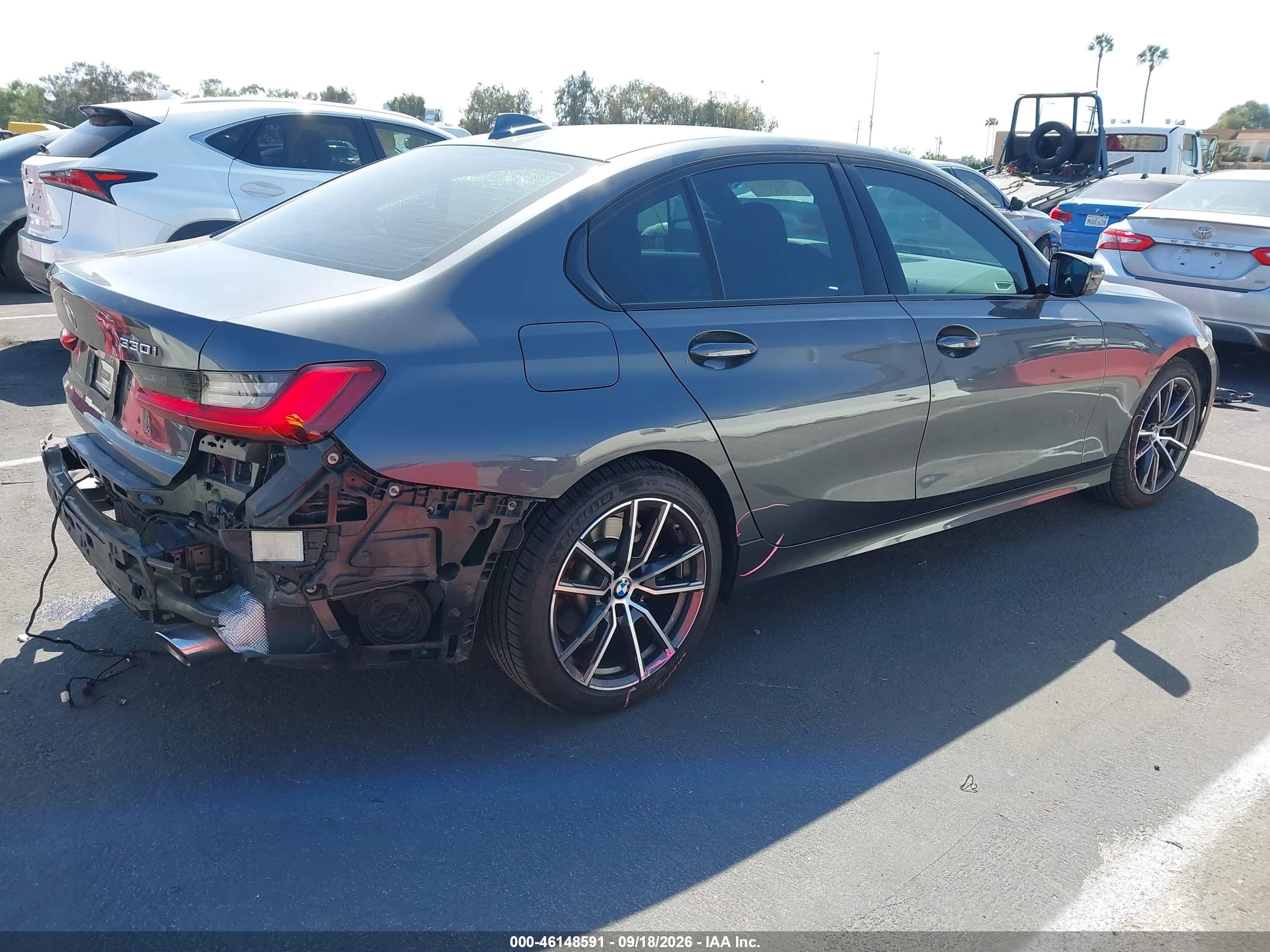 2021 BMW 3er VIN 3MW5R1J00M8B96286 IAAI salvage auction — Side, Salvage (California), sold $11,100 on 2026-09-25 (photo 4)