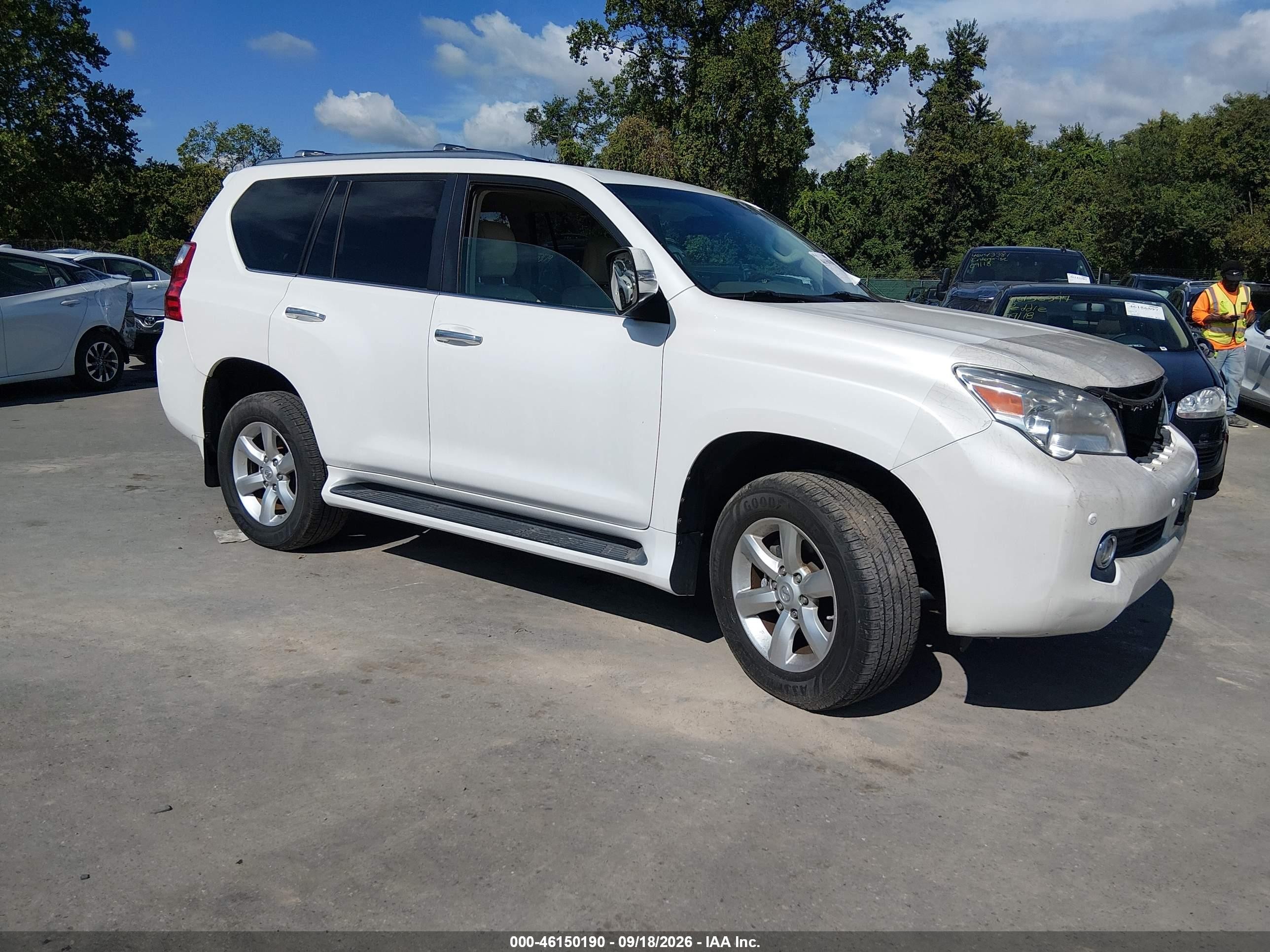 2011 Lexus GX 460 VIN JTJBM7FX5B5019382 — IAAI salvage auction photo