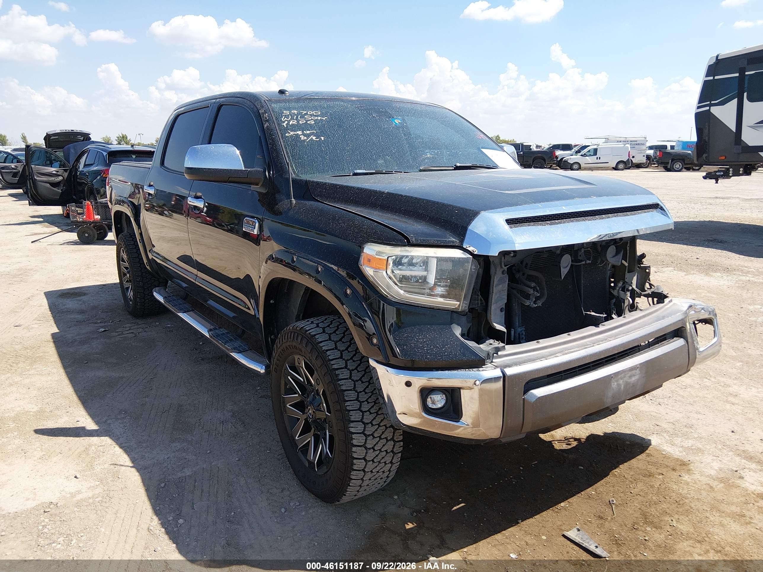2018 Toyota Tundra VIN 5TFAW5F14JX743771 — IAAI salvage auction photo
