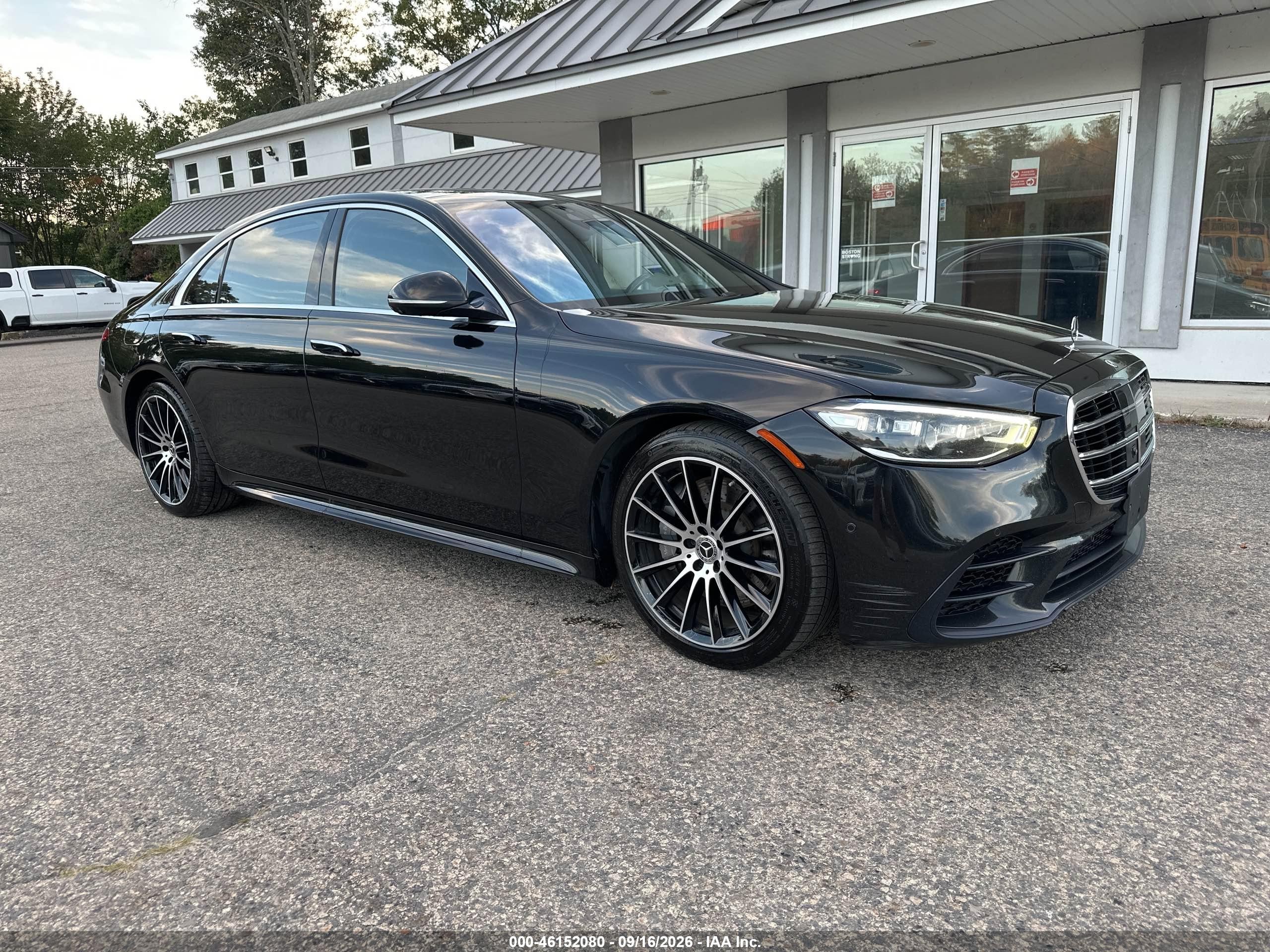 2021 Mercedes-Benz S-Class VIN W1K6G7GB6MA051031 — IAAI salvage auction photo