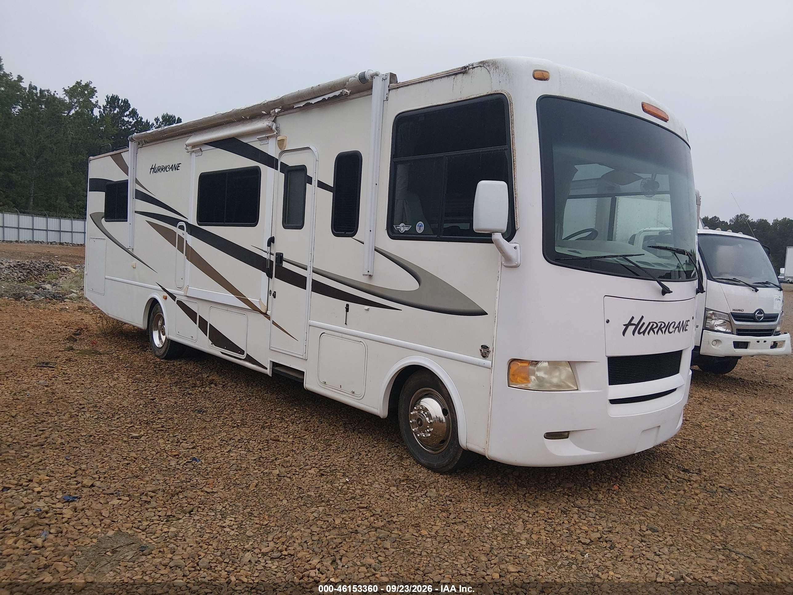 2009 Ford F-550 Super Duty VIN 1F6MF53Y690A00521 — IAAI salvage auction photo