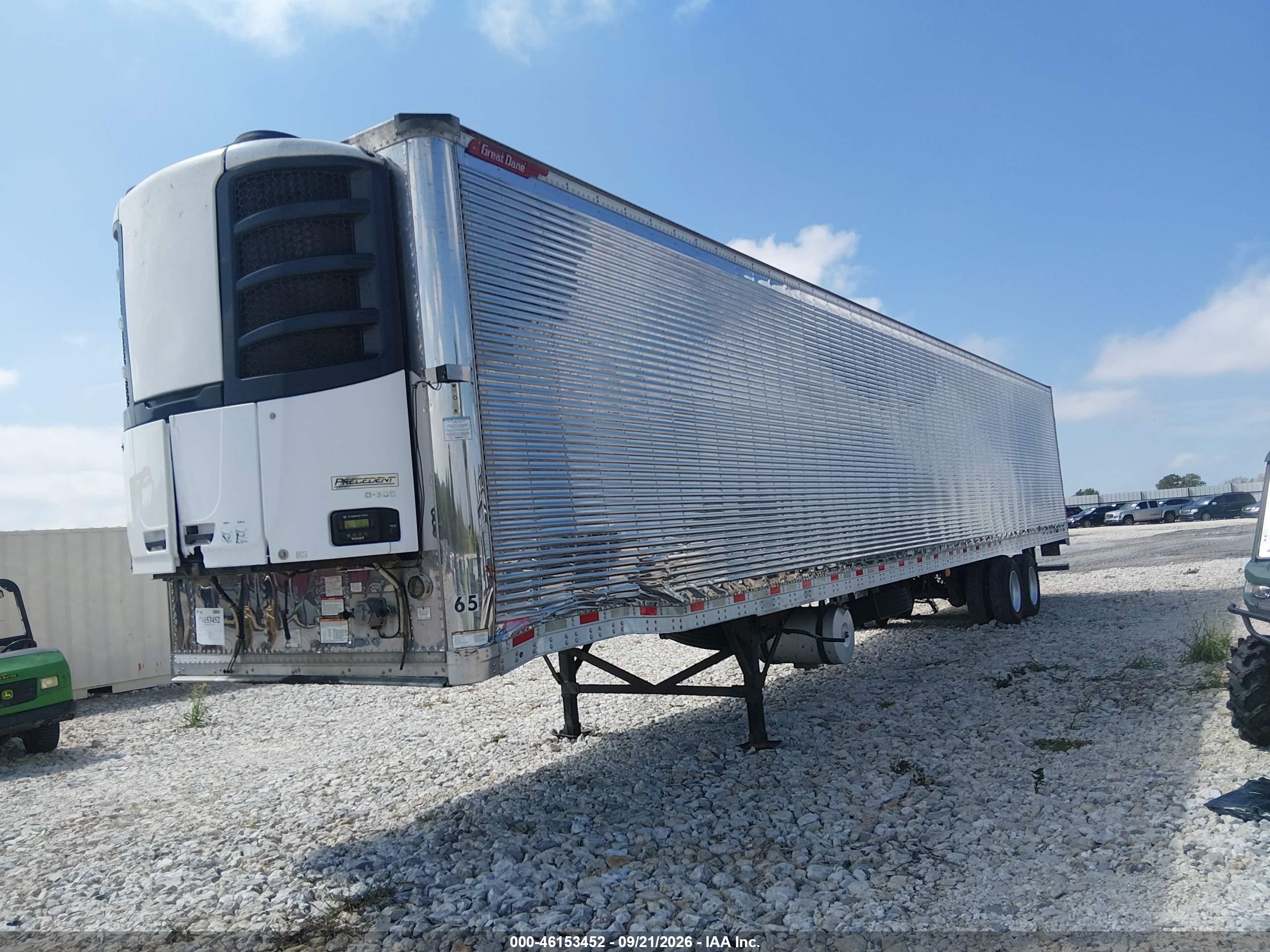 2016 Great Dane Trailers Unknown VIN 1GRAA0621GW704053 IAAI salvage auction — Side, Clear (Arkansas), sold $9,975 on 2026-10-14 (photo 2)
