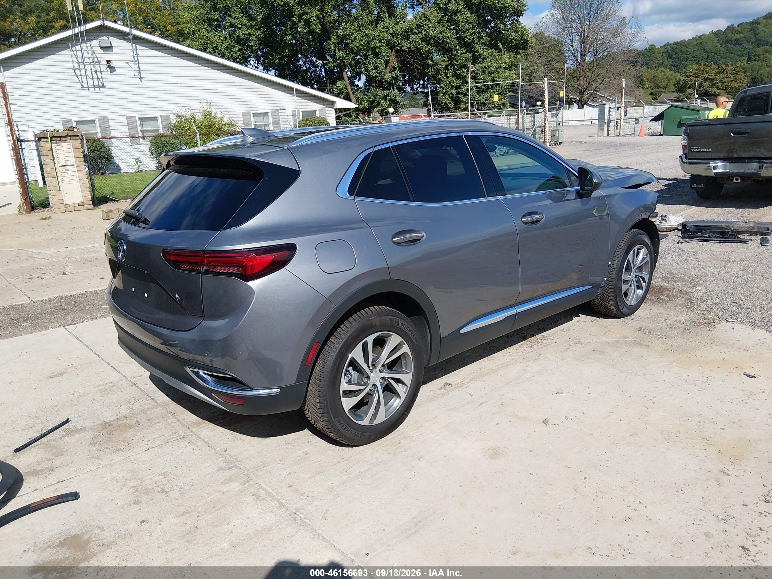 2021 Buick Envision VIN LRBFZPR46MD075295 IAAI salvage auction — Front End, Salvage (Ohio), sold $6,200 on 2026-09-26 (photo 4)