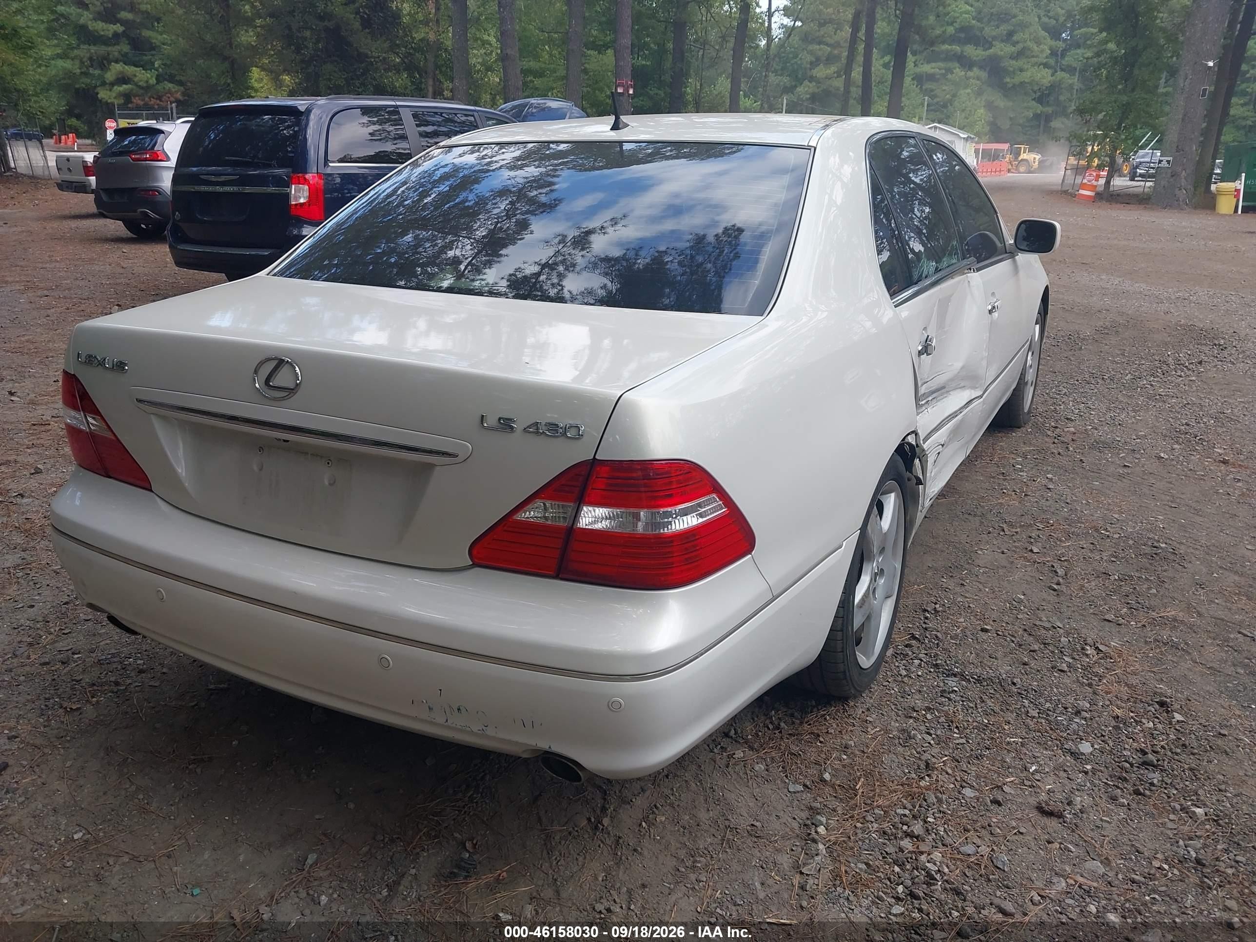 2006 Lexus Ls 430 VIN JTHBN36F265041215 IAAI salvage auction — Side, Clear (Virginia), sold $2,650 on 2026-10-01 (photo 4)