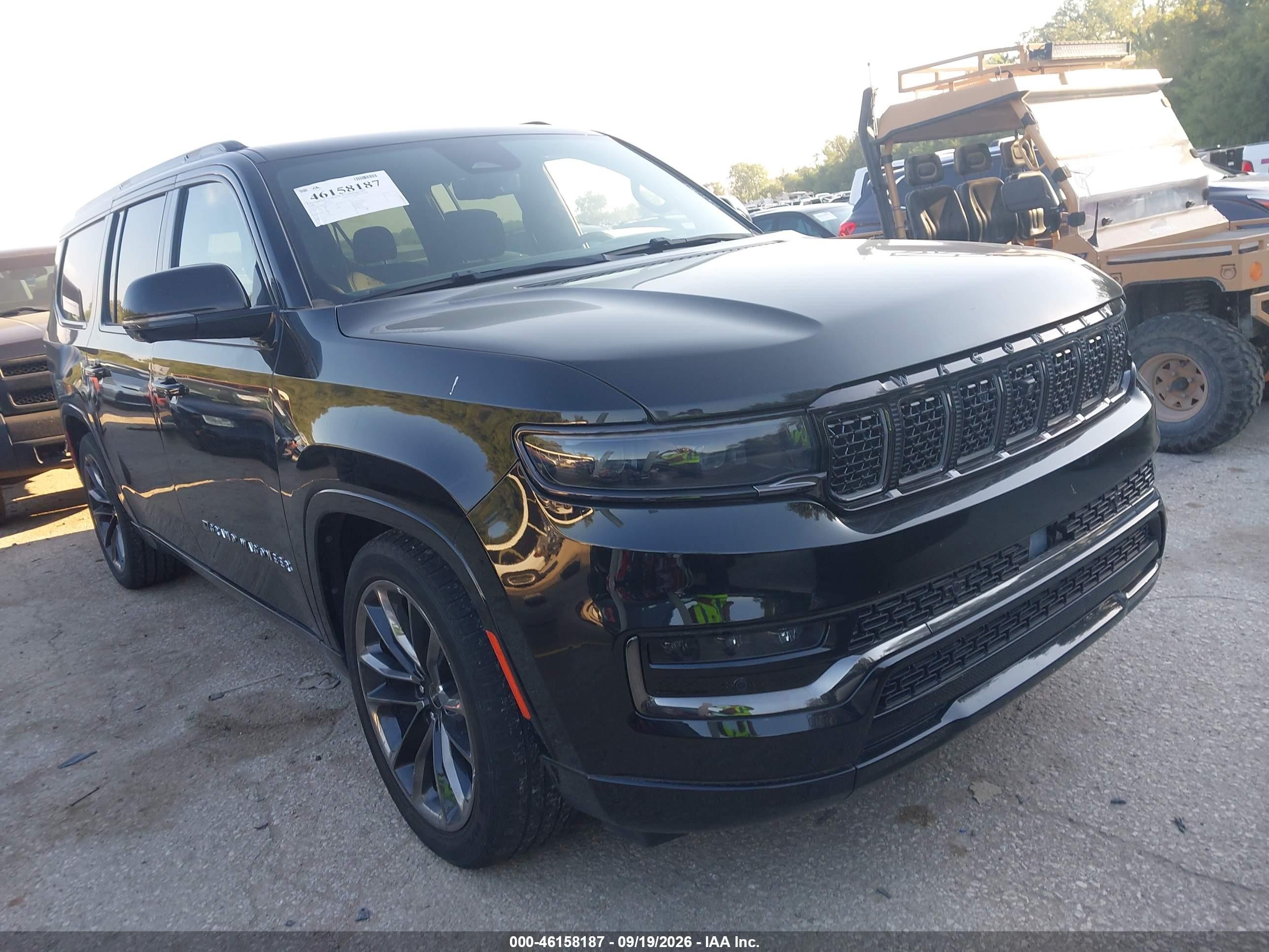 2024 Jeep Grand Wagoneer VIN 1C4SJSFP4RS150541 — IAAI salvage auction photo