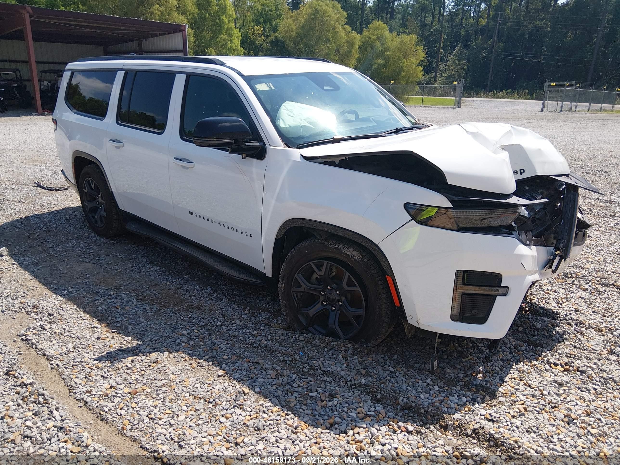 2026 Jeep Grand Wagoneer VIN 1C4SJSBP8TS158395 — IAAI salvage auction photo
