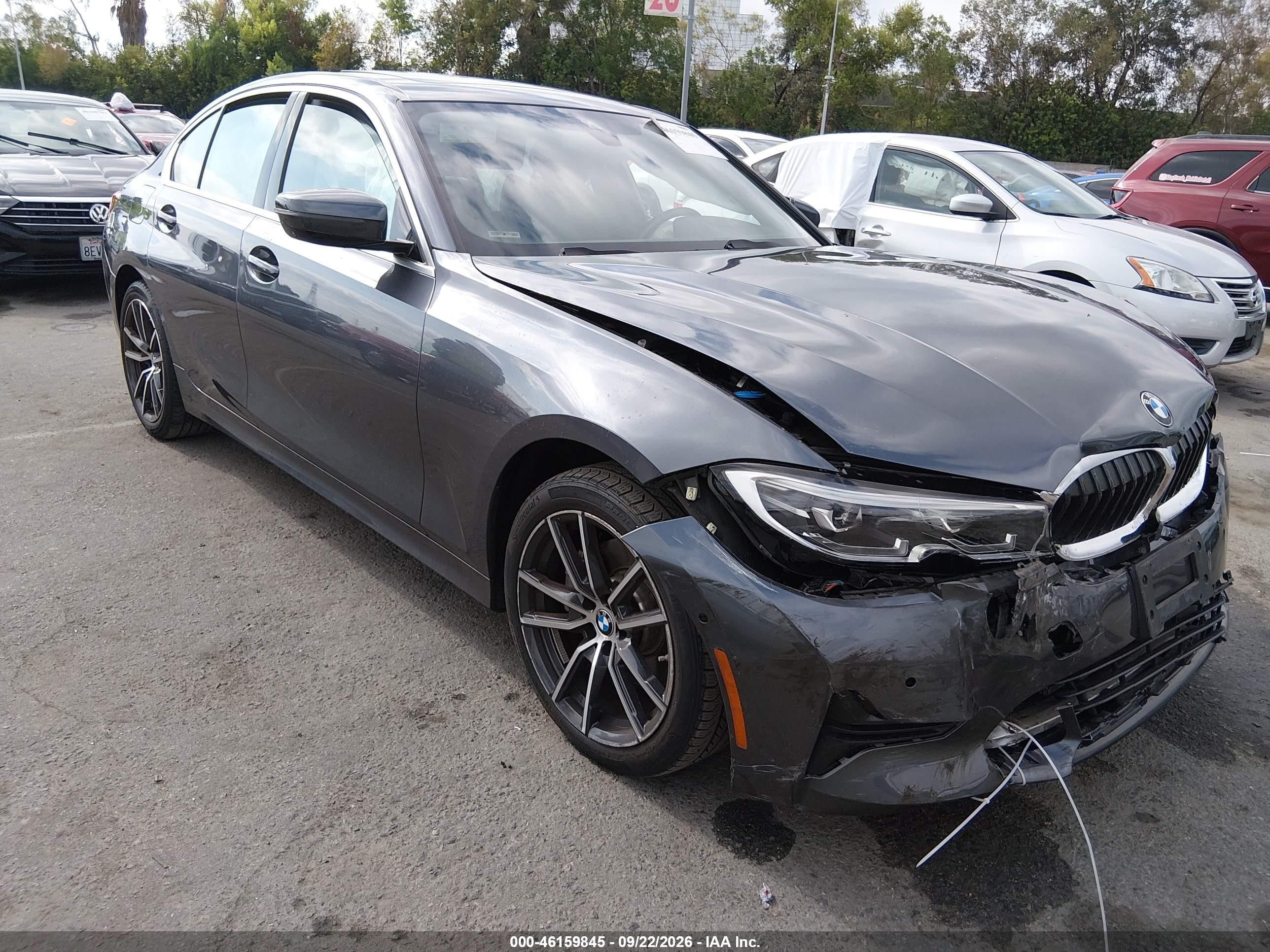 2020 BMW 3 Series VIN WBA5R1C04LFH95679 — IAAI salvage auction photo