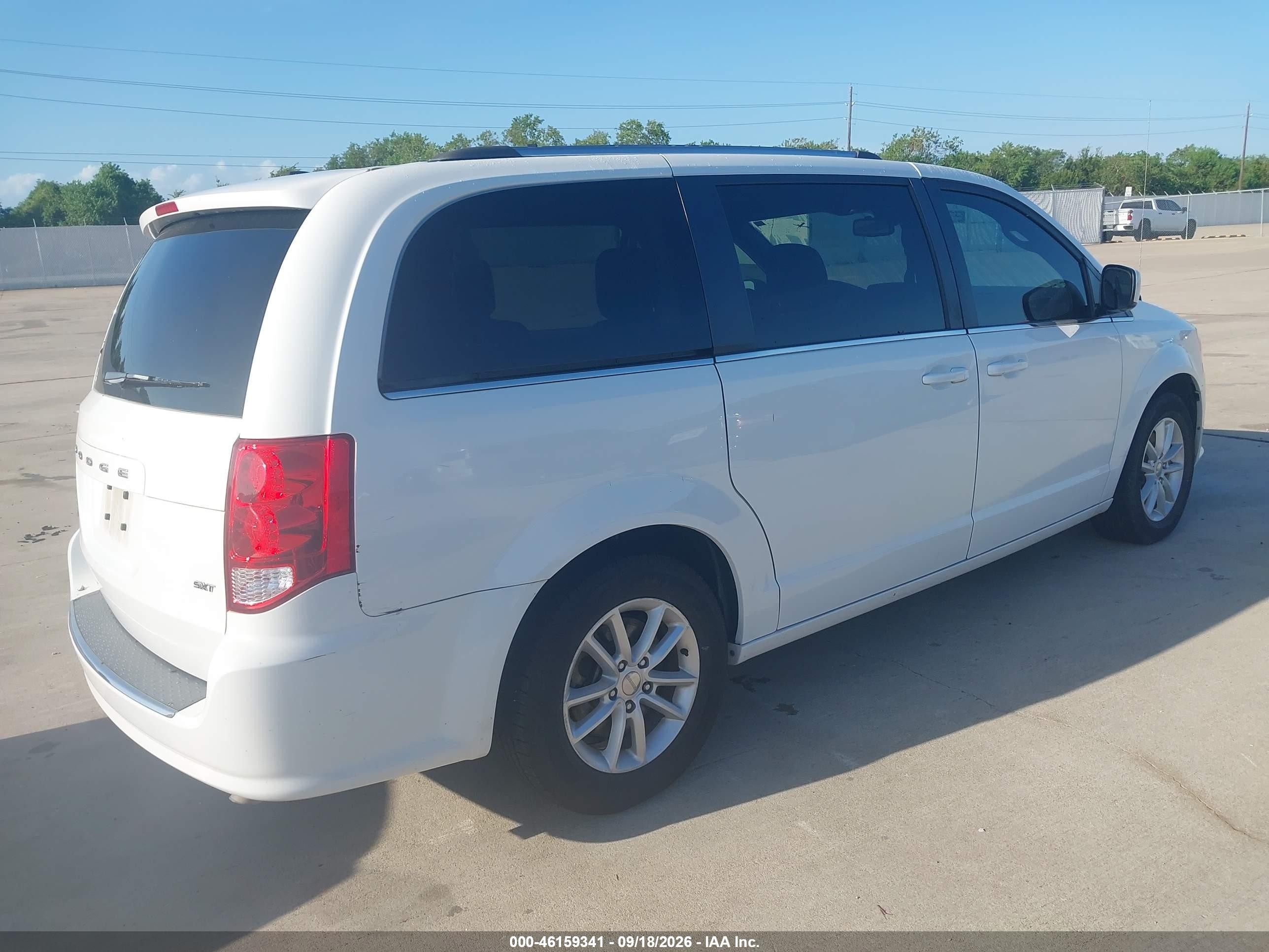 2019 Dodge Grand Caravan VIN 2C4RDGCG3KR741054 IAAI salvage auction — Normal Wear, Original (Texas), sold $2,250 on 2026-09-27 (photo 4)