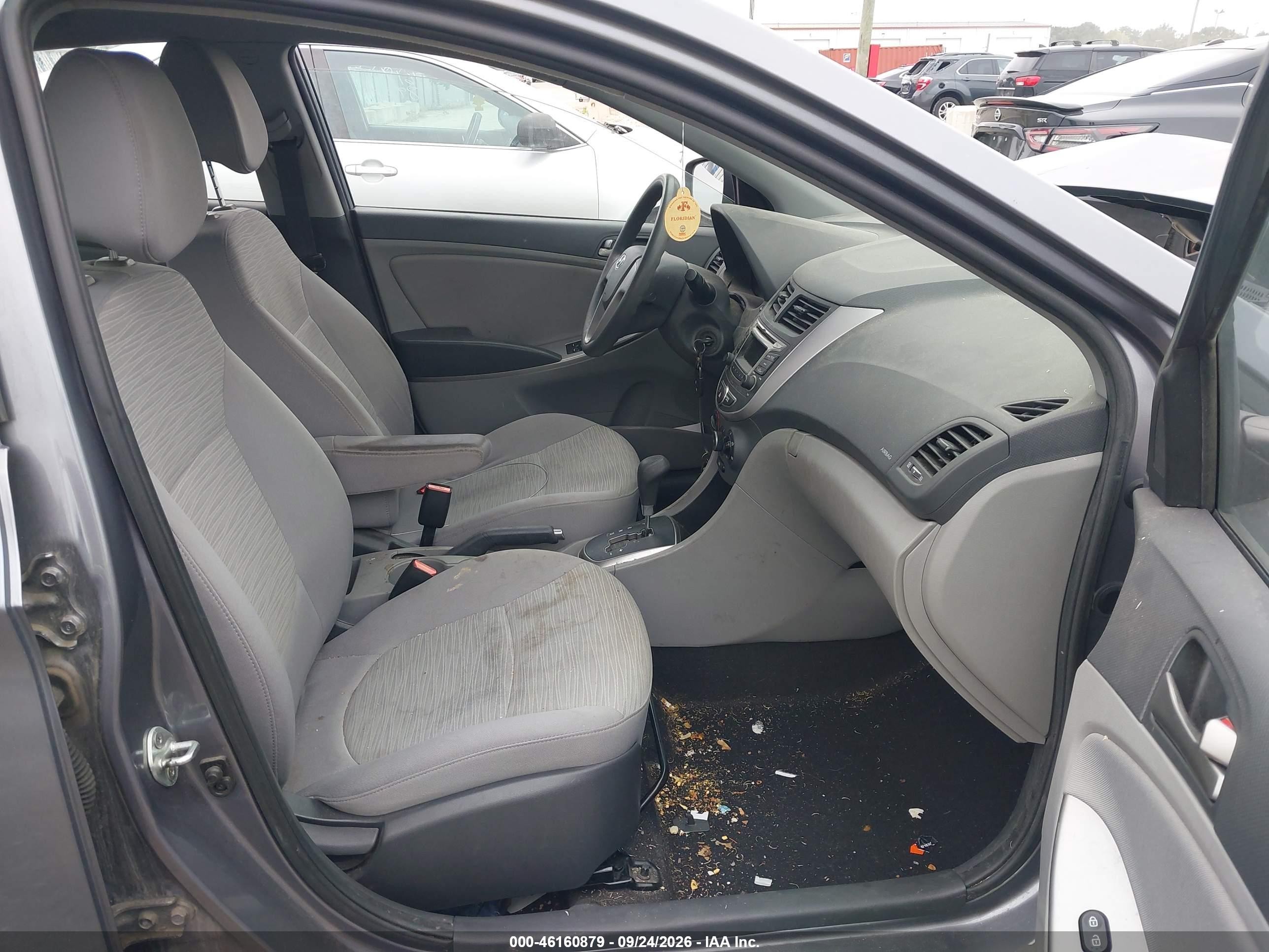 2016 Hyundai Accent VIN KMHCT4AE8GU142634 IAAI salvage auction — Normal Wear, Clear (Illinois), sold $700 on 2026-10-02 (photo 5)