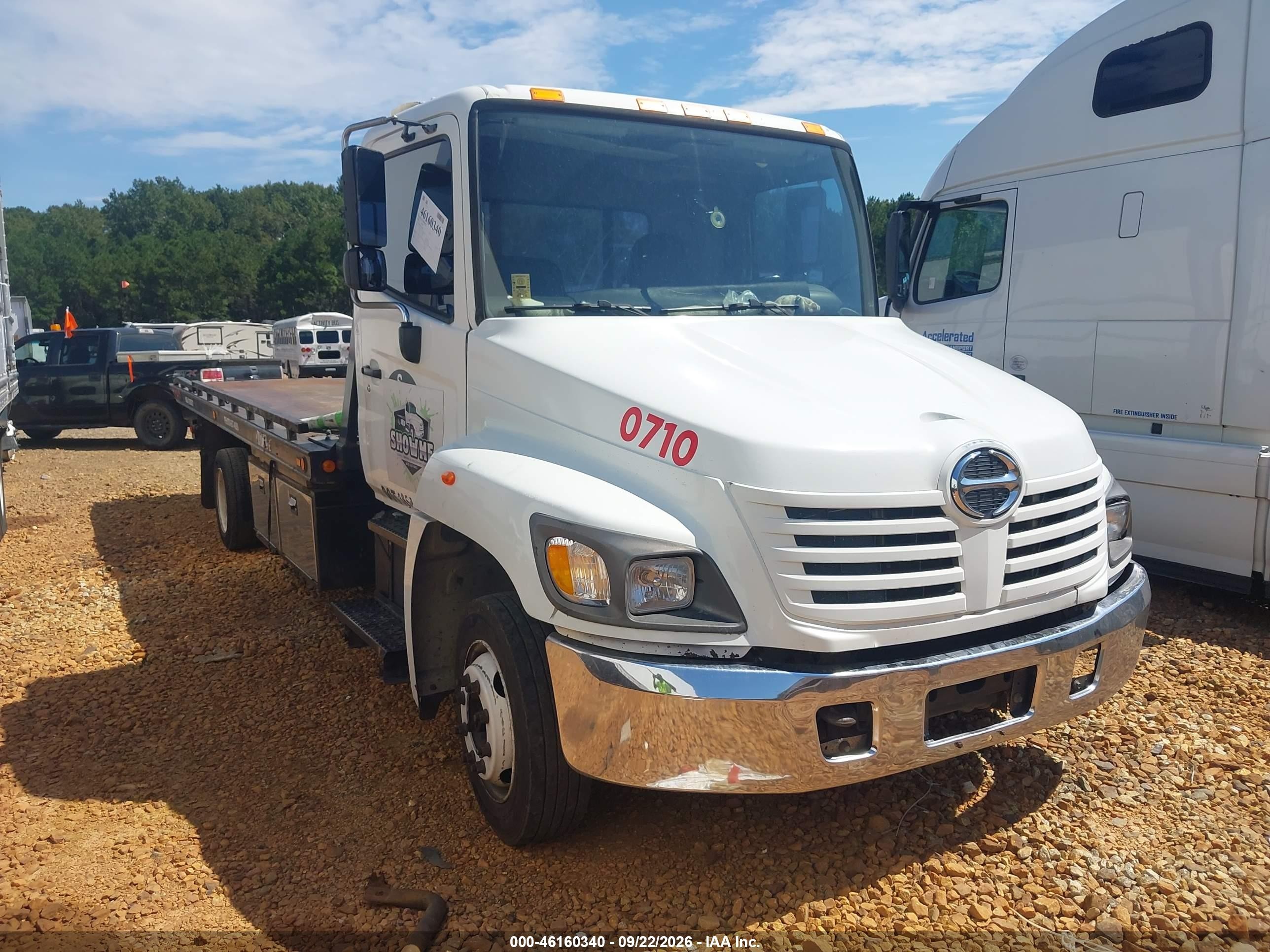 2008 Hino 258 VIN 5PVND8JN282S50049 — IAAI salvage auction photo