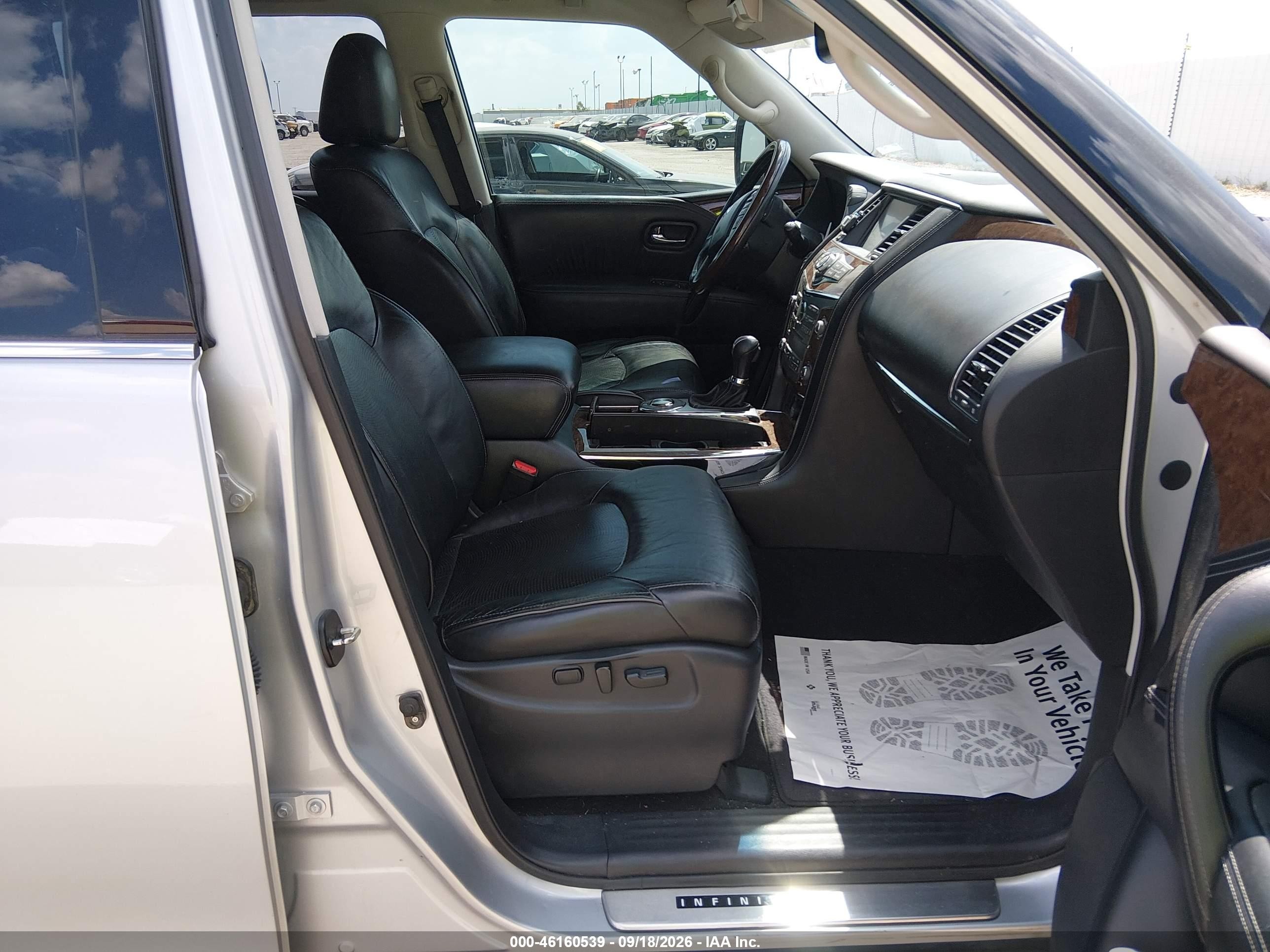 2017 Infiniti Qx80 VIN JN8AZ2NF5H9640493 IAAI salvage auction — Engine Damage, Salvage (Texas), sold $2,800 on 2026-10-11 (photo 5)