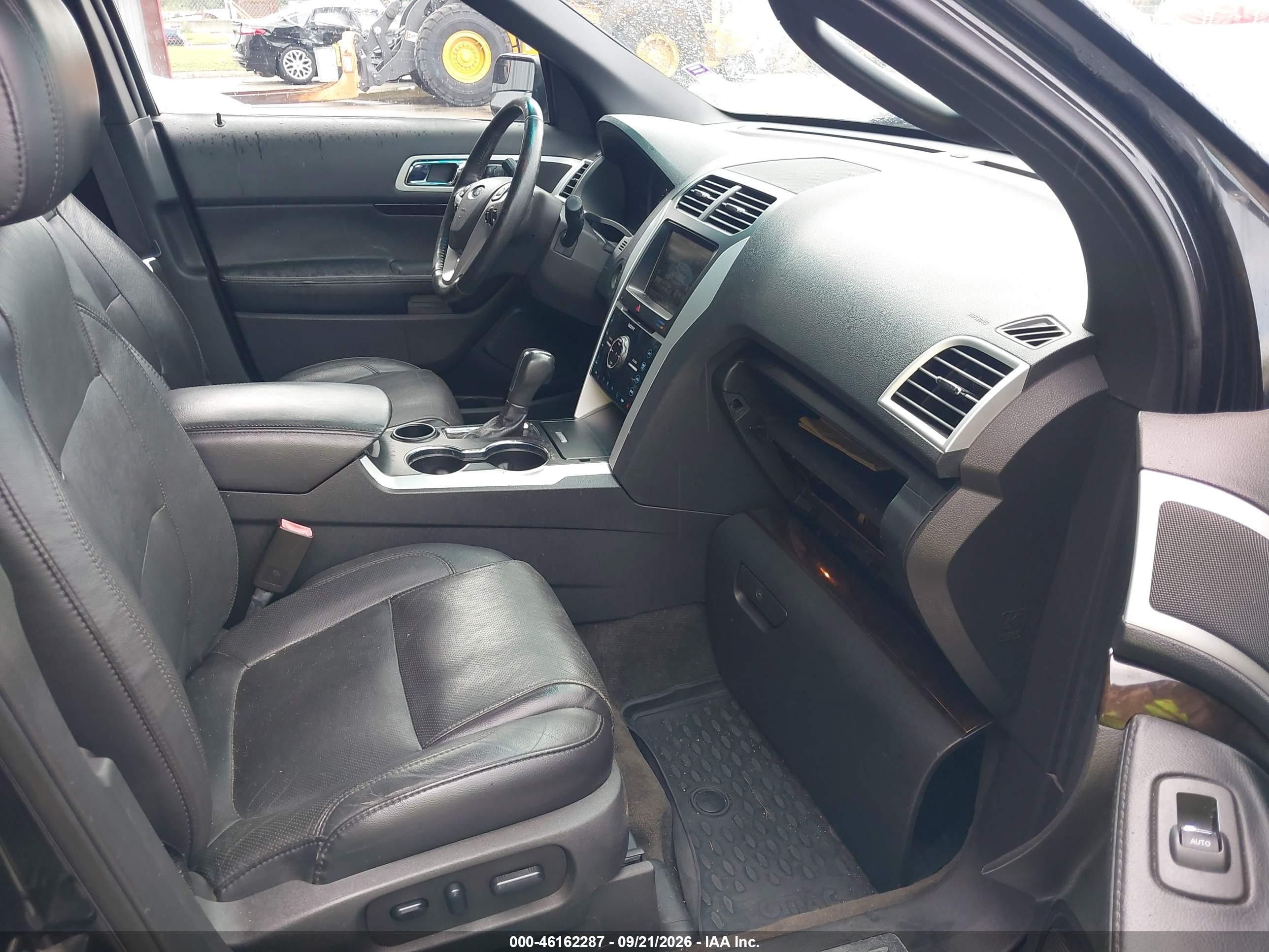 2015 Ford Explorer VIN 1FM5K7F80FGB22438 IAAI salvage auction — Unknown, Clear (Florida), sold $1,100 on 2026-09-24 (photo 5)