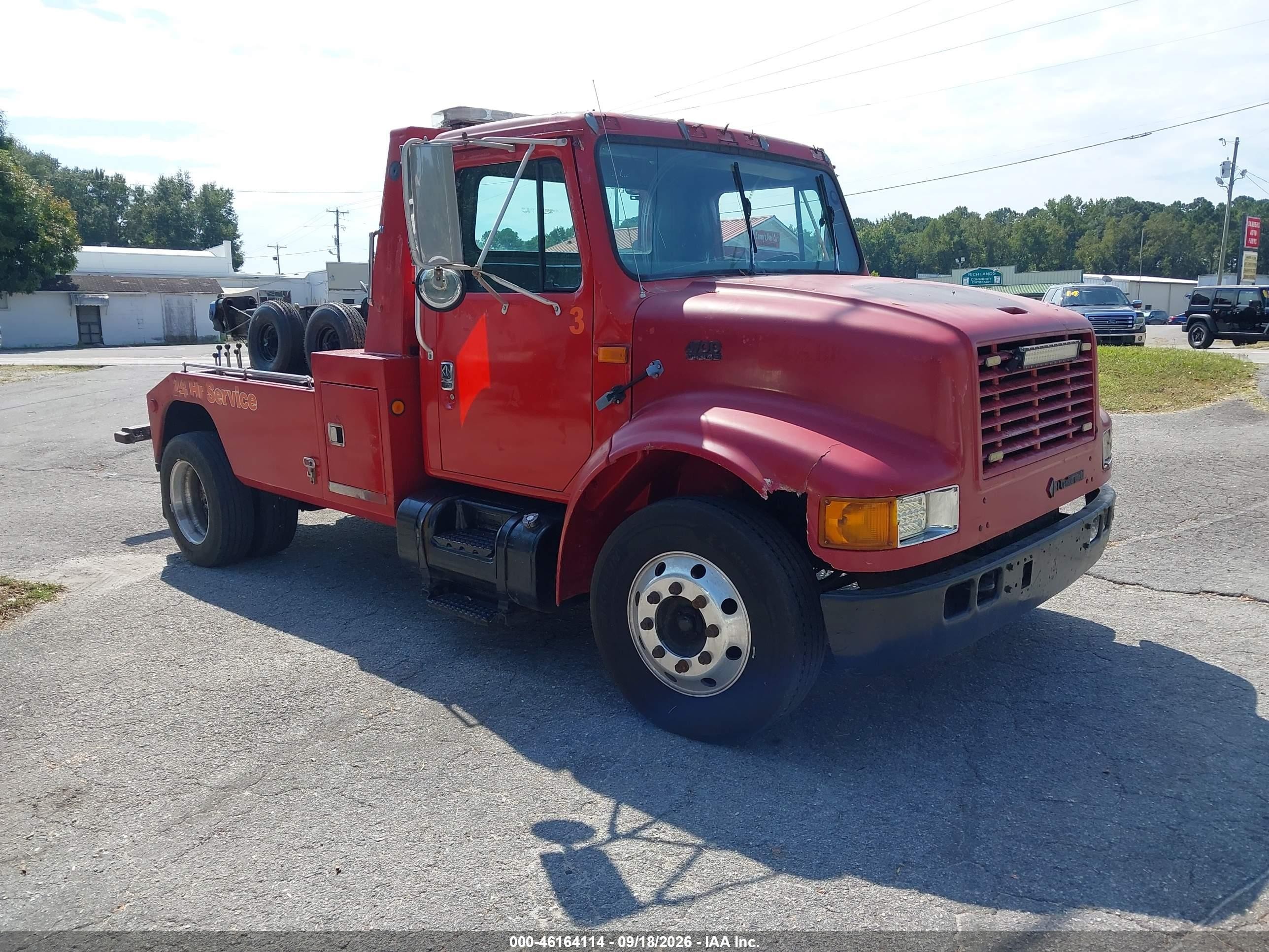 1996 International 4000-Series VIN 1HTSCABK3TH243296 — IAAI salvage auction photo