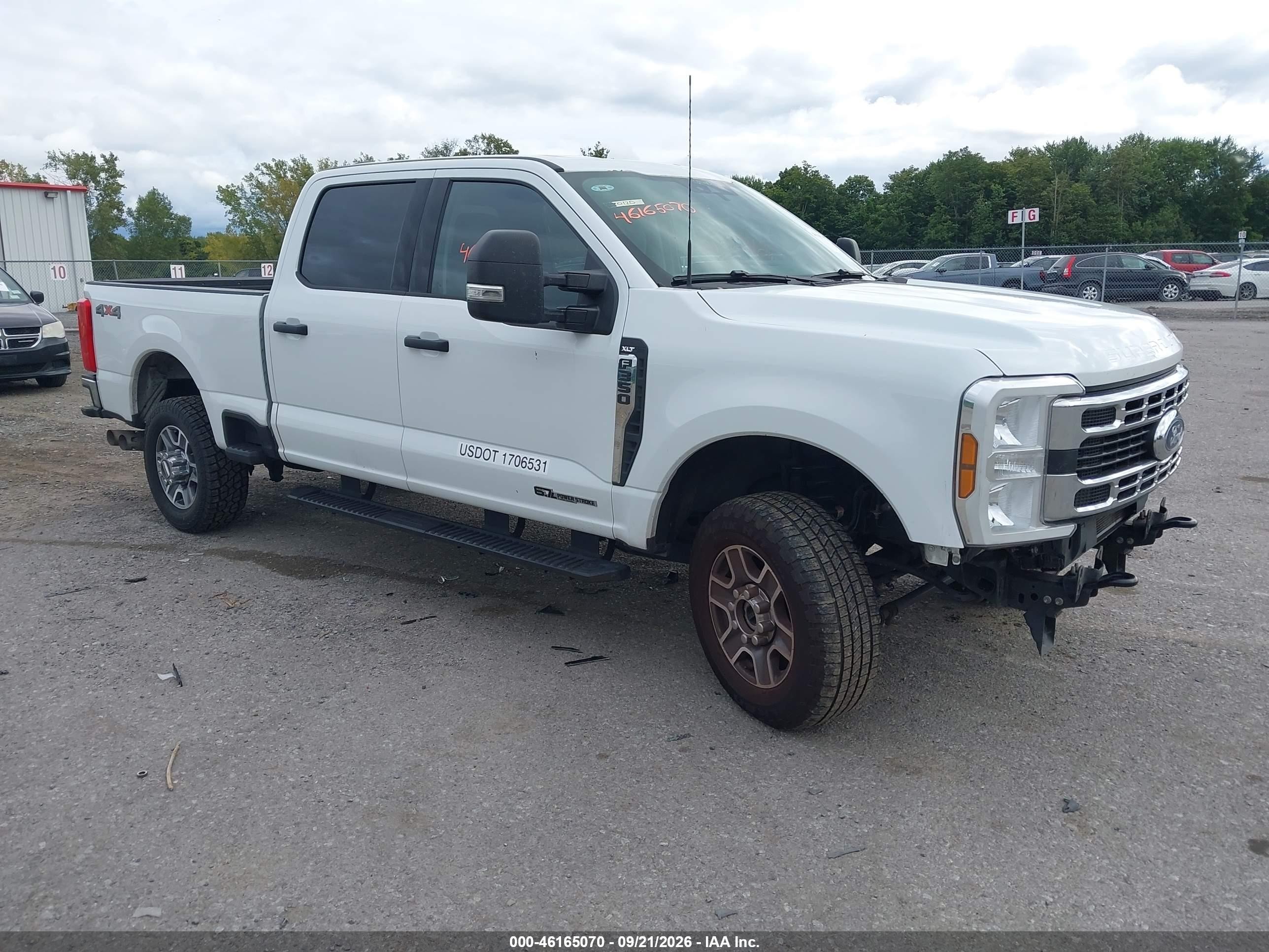 2025 Ford F-350 VIN 1FT8W3BT8SED73335 — IAAI salvage auction photo