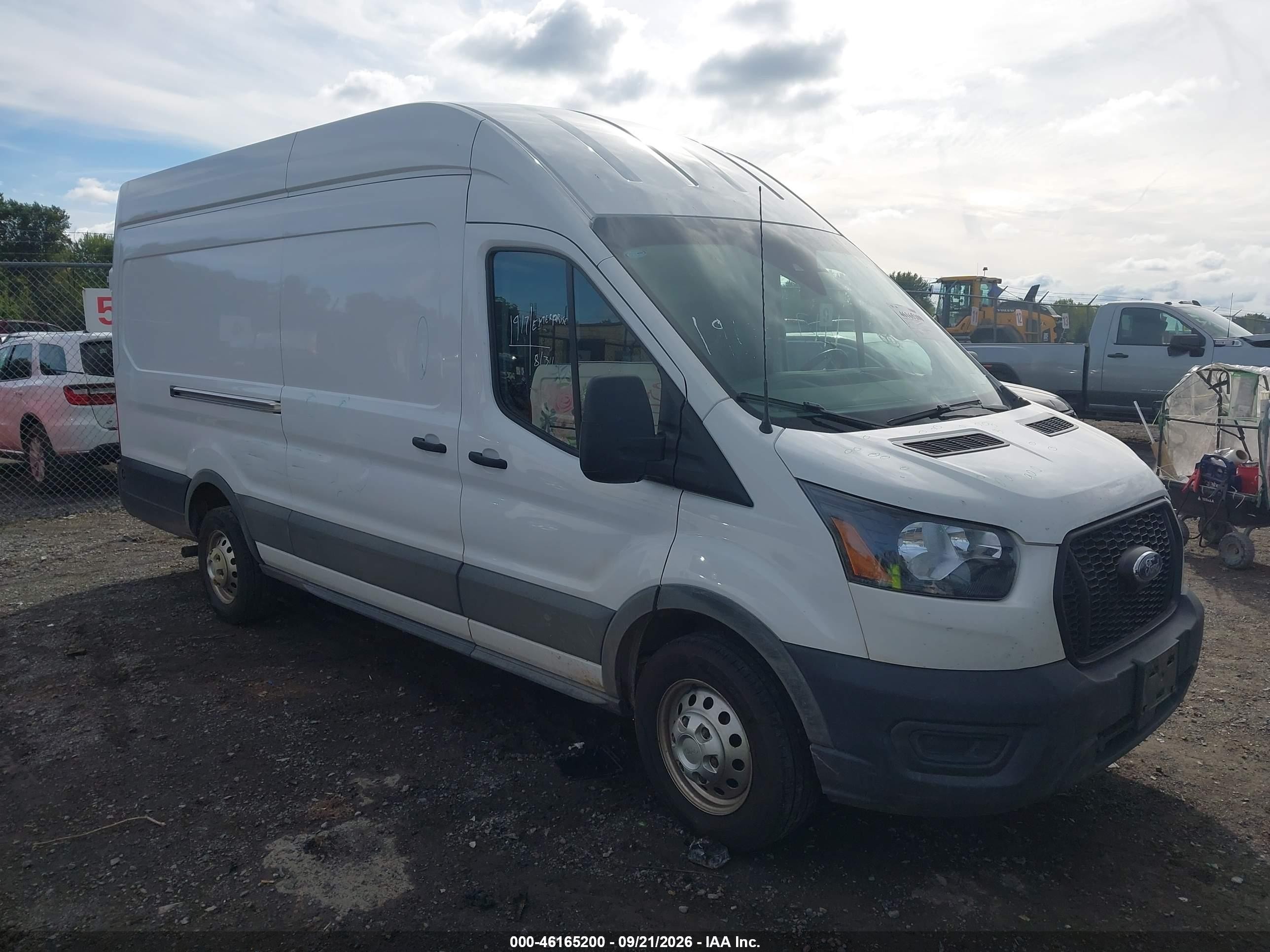 2025 Ford Transit VIN 1FTBR3U88SKB09832 IAAI salvage auction — Side, Enterprise Vehicles Clear Only (New York), sold $25,750 on 2026-09-25 (photo 1)