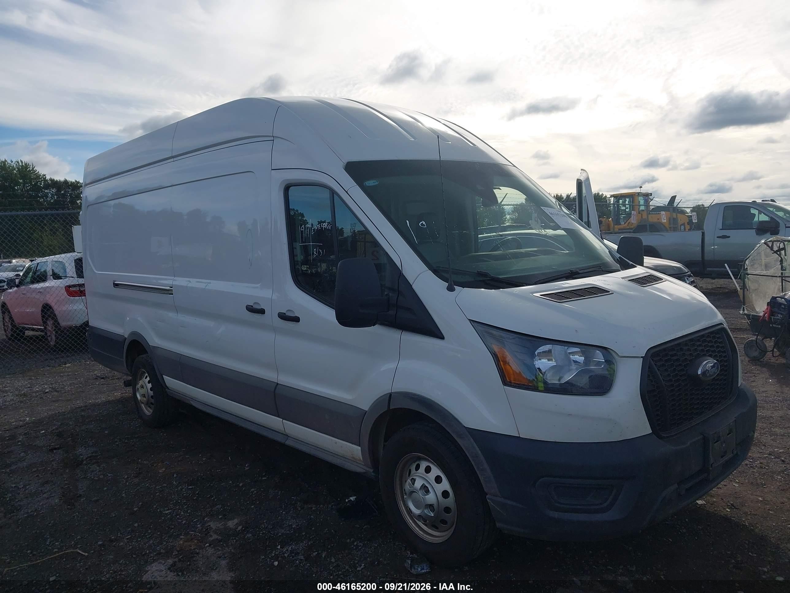2025 Ford Transit VIN 1FTBR3U88SKB09832 IAAI salvage auction — Side, Enterprise Vehicles Clear Only (New York), sold $25,750 on 2026-09-25 (photo 6)