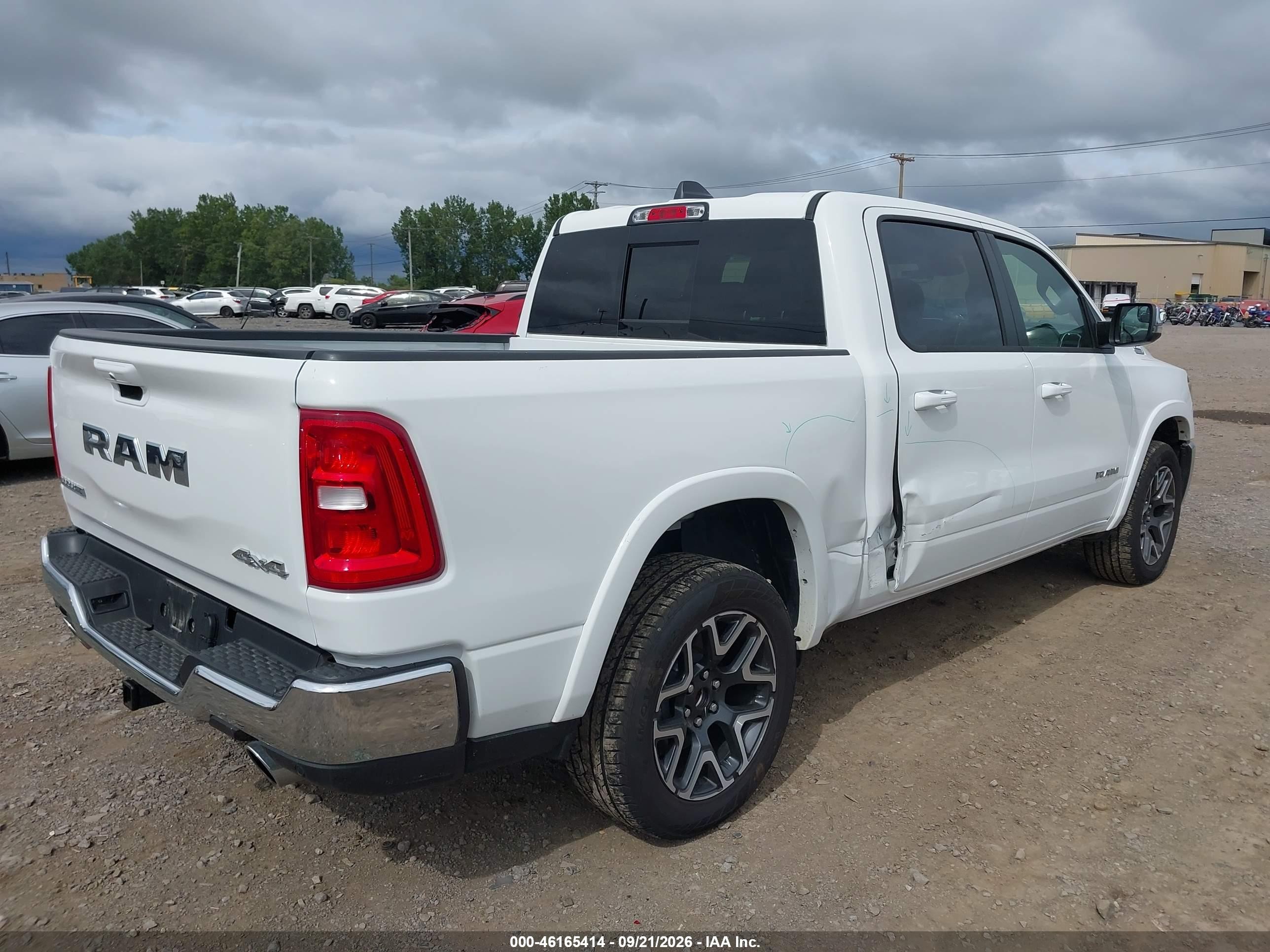 2026 Ram 1500 VIN 3C6SRFJP1T4168087 IAAI salvage auction — Side, Enterprise Vehicles Clear Only (Wisconsin), sold $31,500 on 2026-09-25 (photo 4)