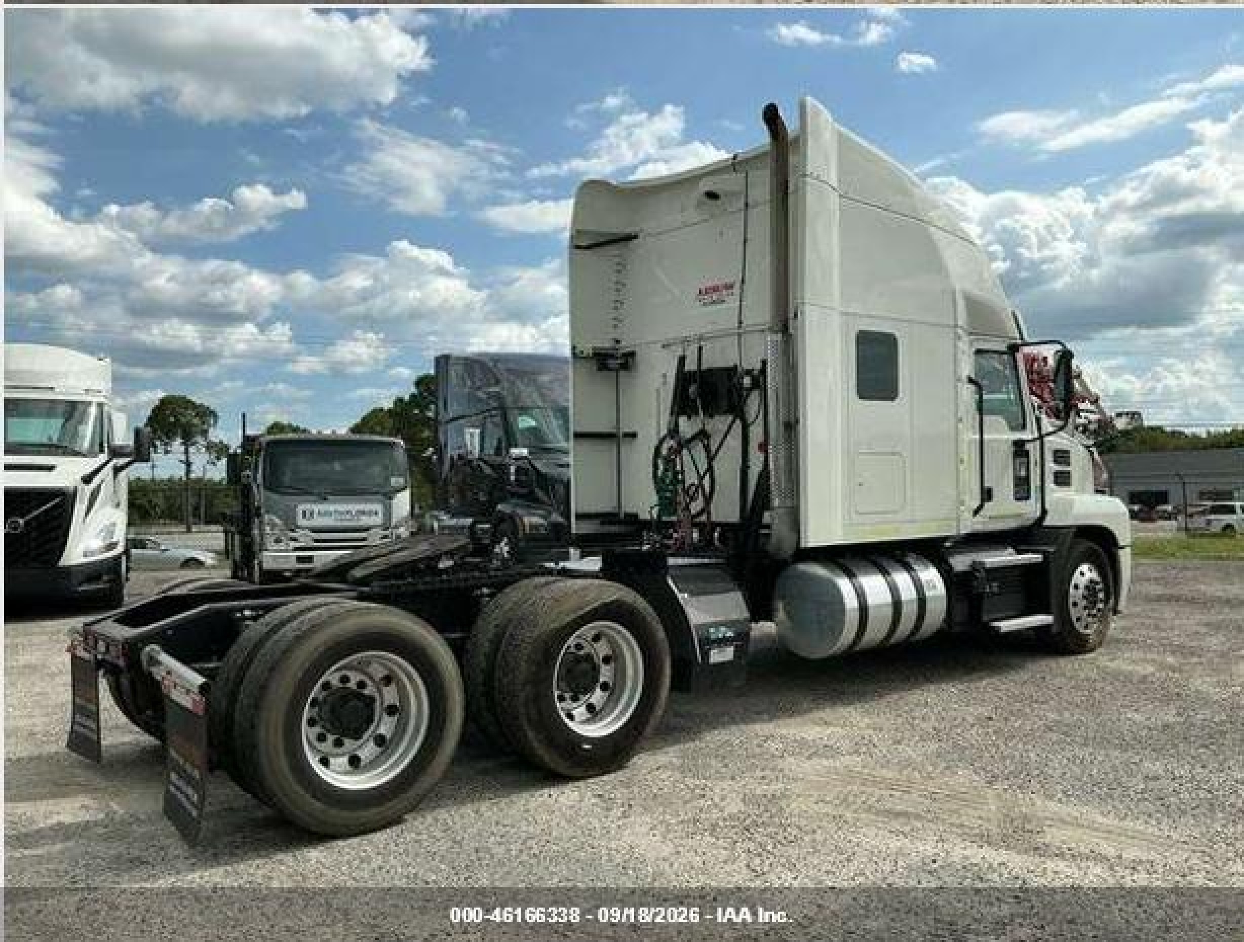 2019 Mack Anthem VIN 1M1AN4GY3KM007366 IAAI salvage auction — Unknown, Original (West Virginia), sold $12,500 on 2026-09-24 (photo 4)