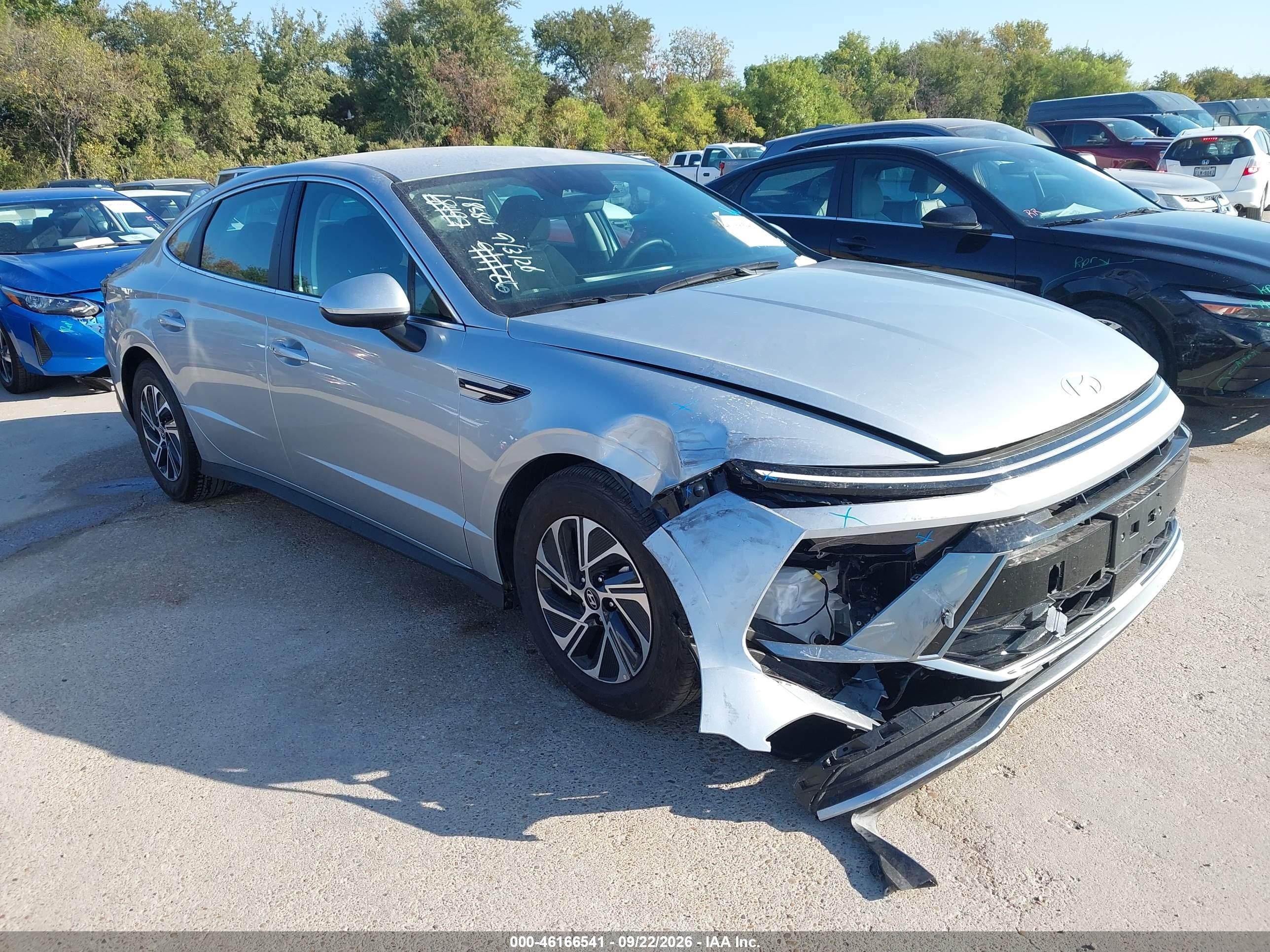 2026 Hyundai Sonata Hybrid VIN KMHL24JJ4TA173987 — IAAI salvage auction photo